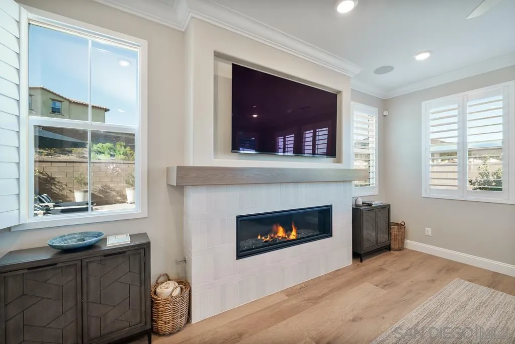 https://cdn.realtyfeed.com/cdn/127/250034612/f957c113f16b54338cfa49a16a1afa92.webp