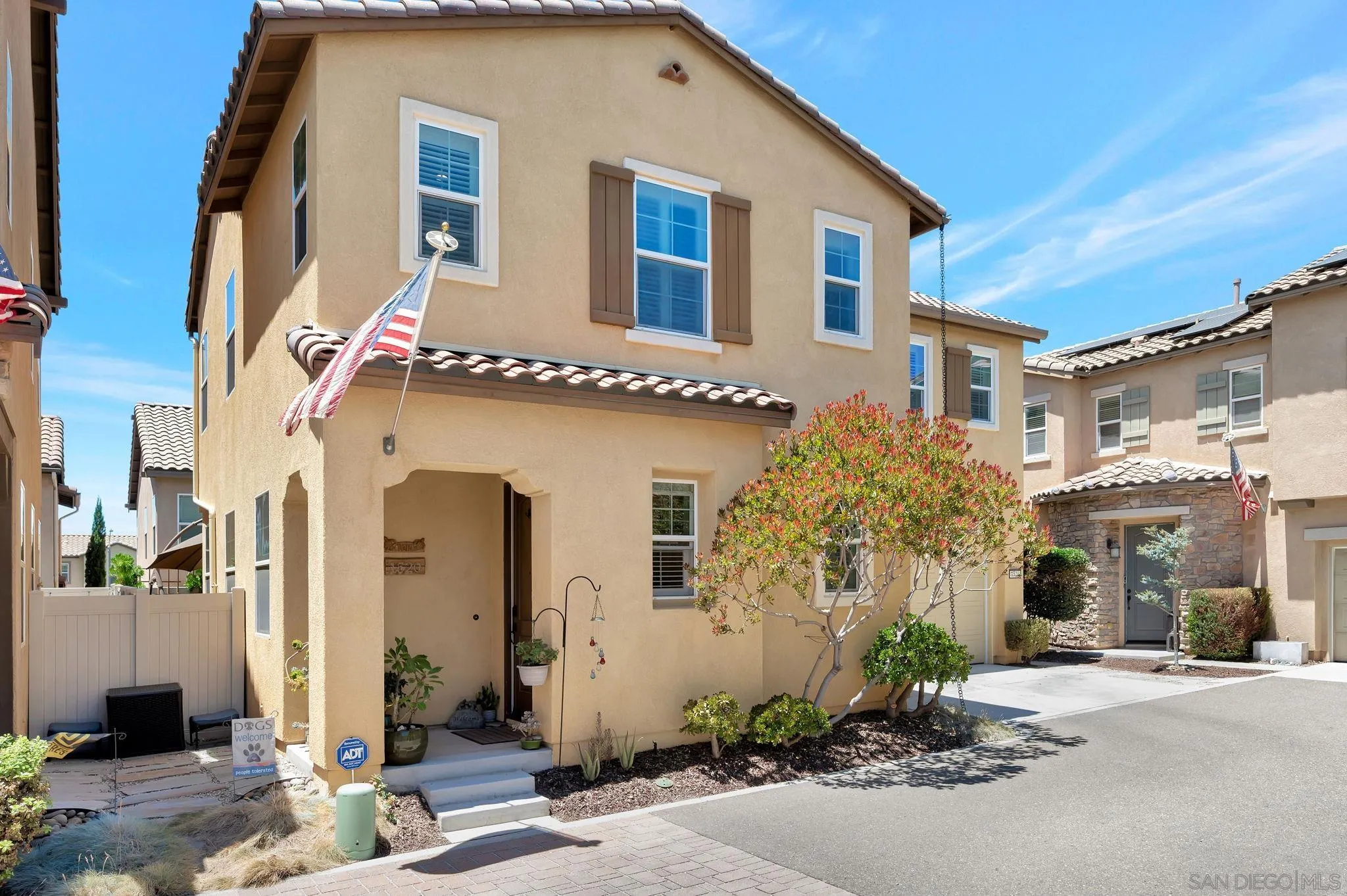 https://cdn.realtyfeed.com/cdn/127/250034613/5554217ac7e1d7e313b31d2fc1b8f572.webp