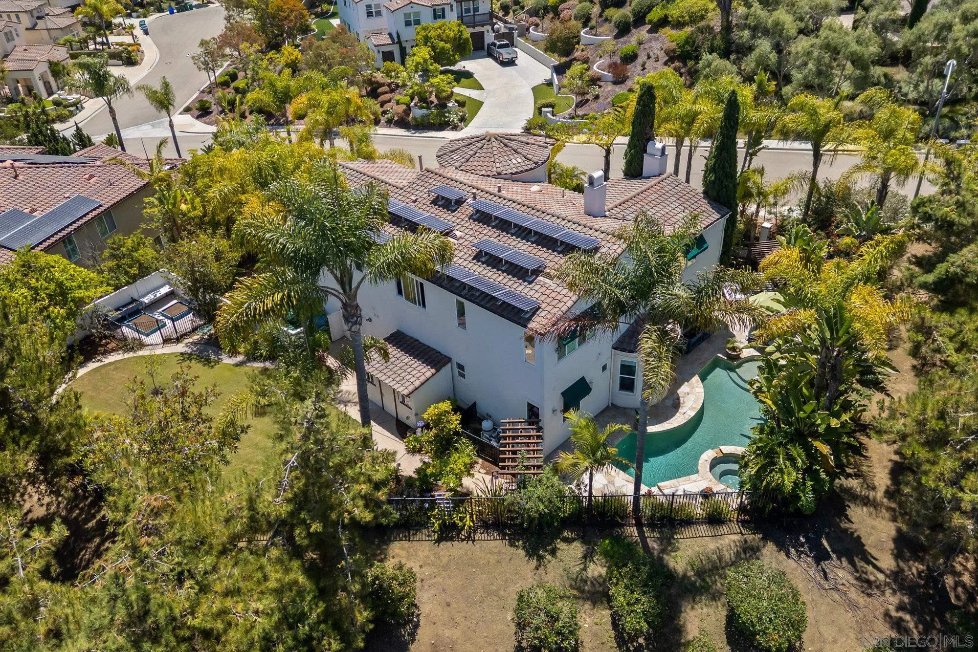 https://cdn.realtyfeed.com/cdn/127/250034632/84df2a98f326f6b8347a3dc23e66c545.webp