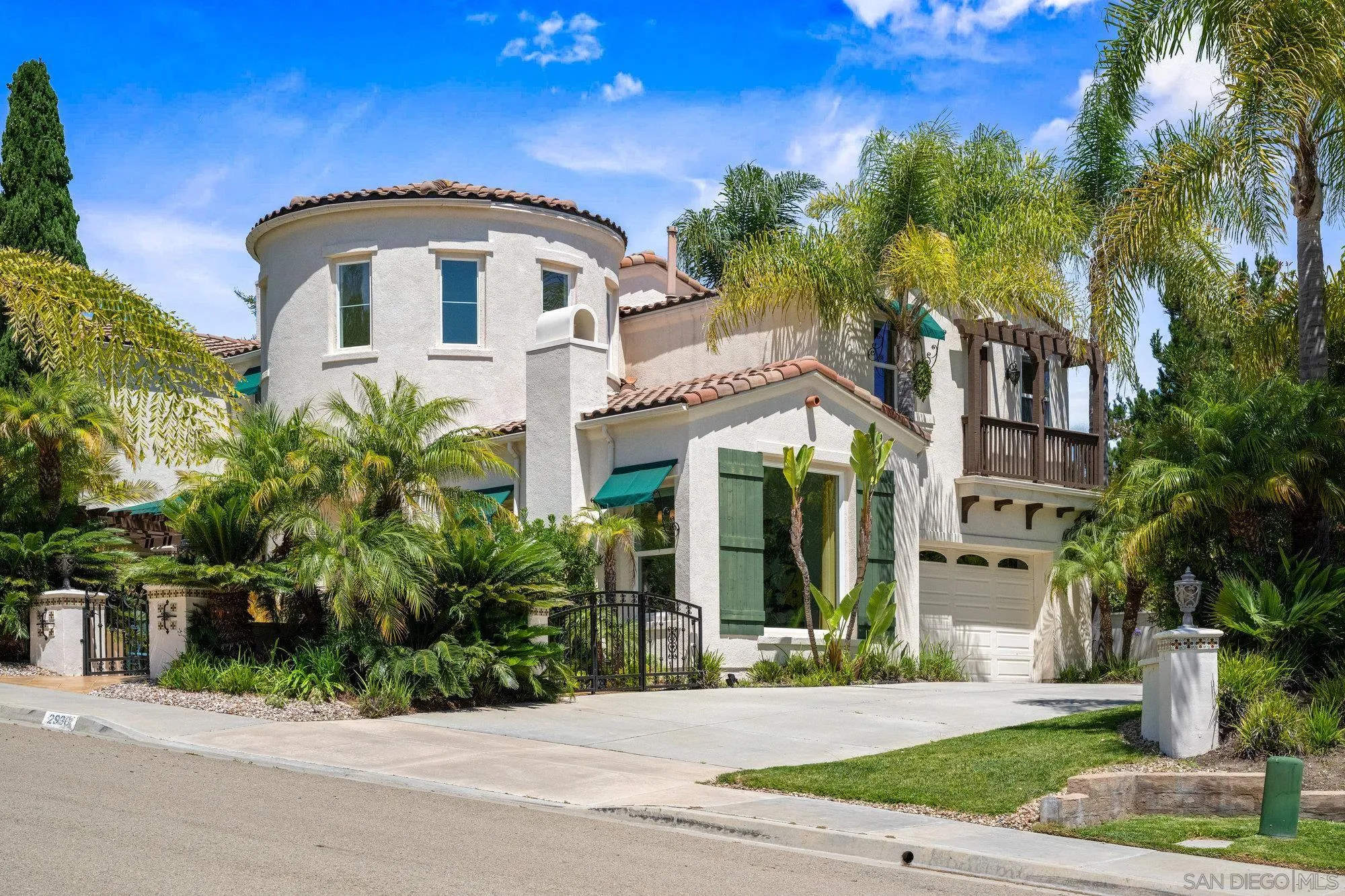 https://cdn.realtyfeed.com/cdn/127/250034632/d6ce01126e7d0b57305eb3fd6604cb1d.webp
