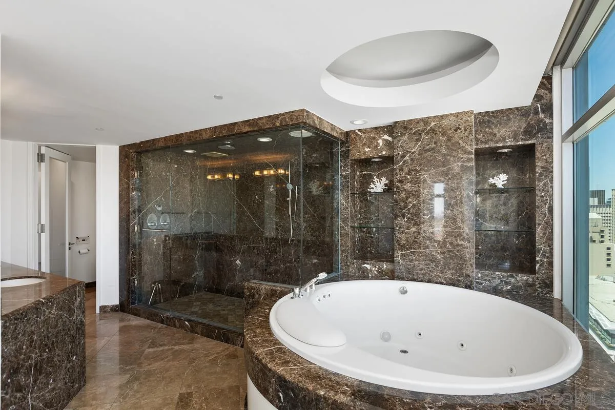 Photo #31: 250034633 Listing: Photo #31