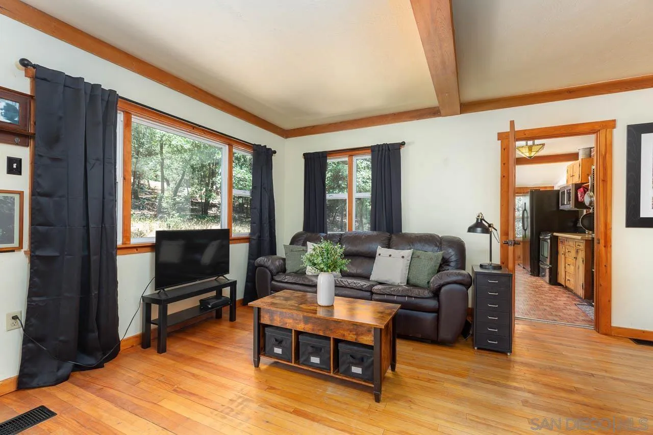 https://cdn.realtyfeed.com/cdn/127/250034635/3a652fb5b7bcc453844df8d012665947.webp