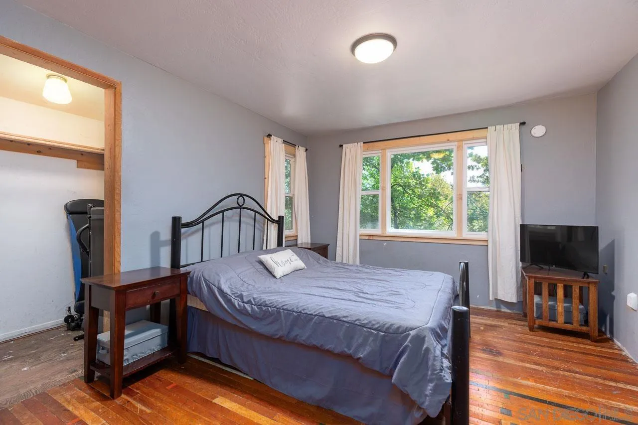 https://cdn.realtyfeed.com/cdn/127/250034635/c14c1b44fc1e9eed4c3fd7247c234a15.webp