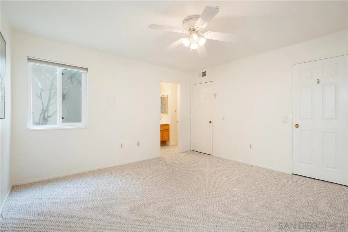Photo #15: 250034636 Listing: Photo #15