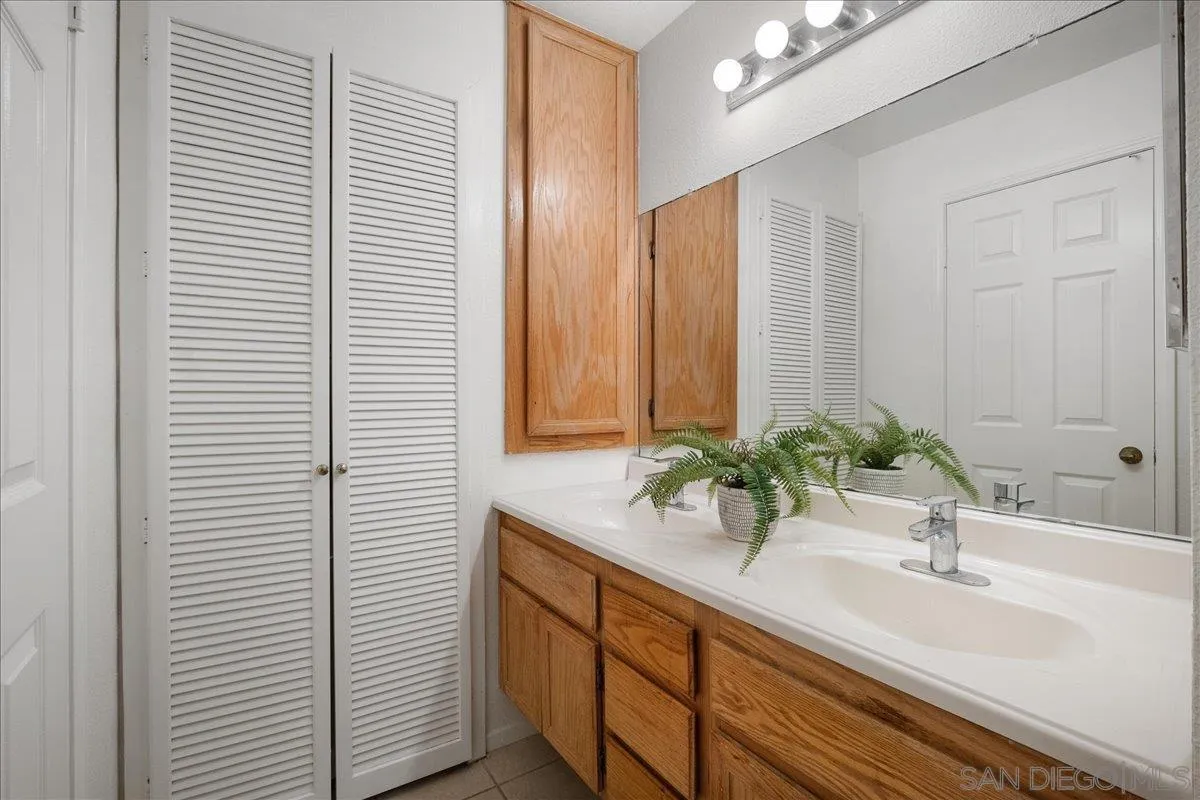 Photo #16: 250034636 Listing: Photo #16