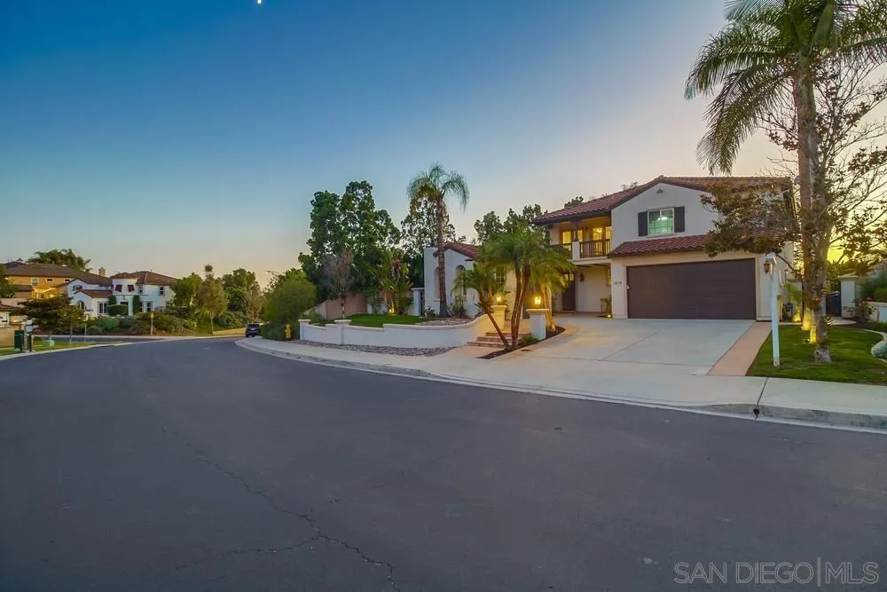 2879 S S Compass Cir