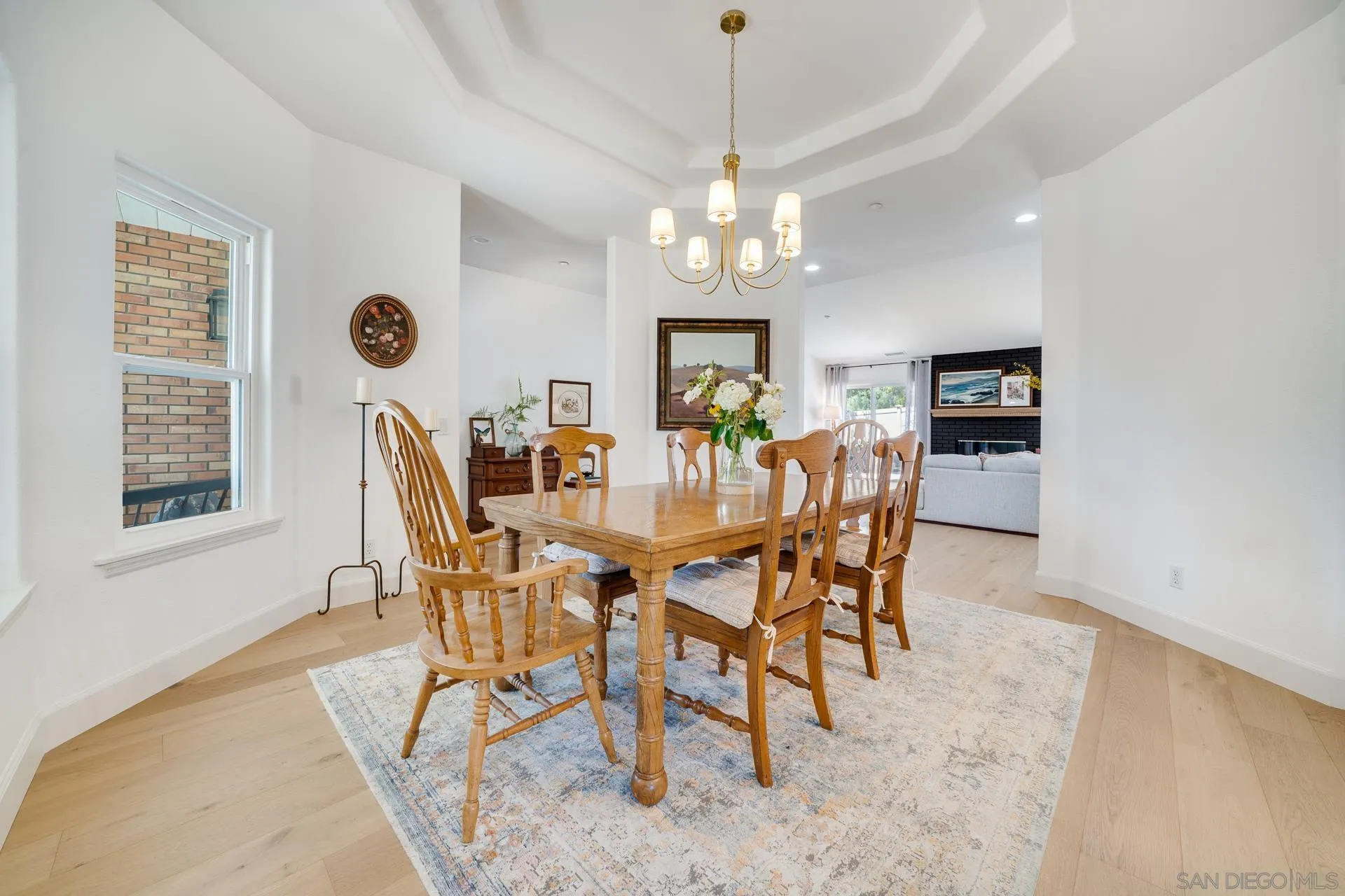 https://cdn.realtyfeed.com/cdn/127/250034645/49e957552cb1b8c53863845f81cb826e.webp