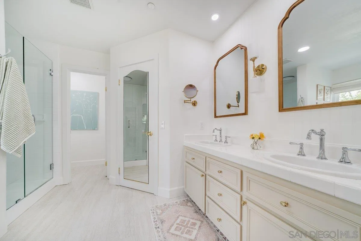 https://cdn.realtyfeed.com/cdn/127/250034645/ea798182e084ea09c5c6a2734d4fa378.webp