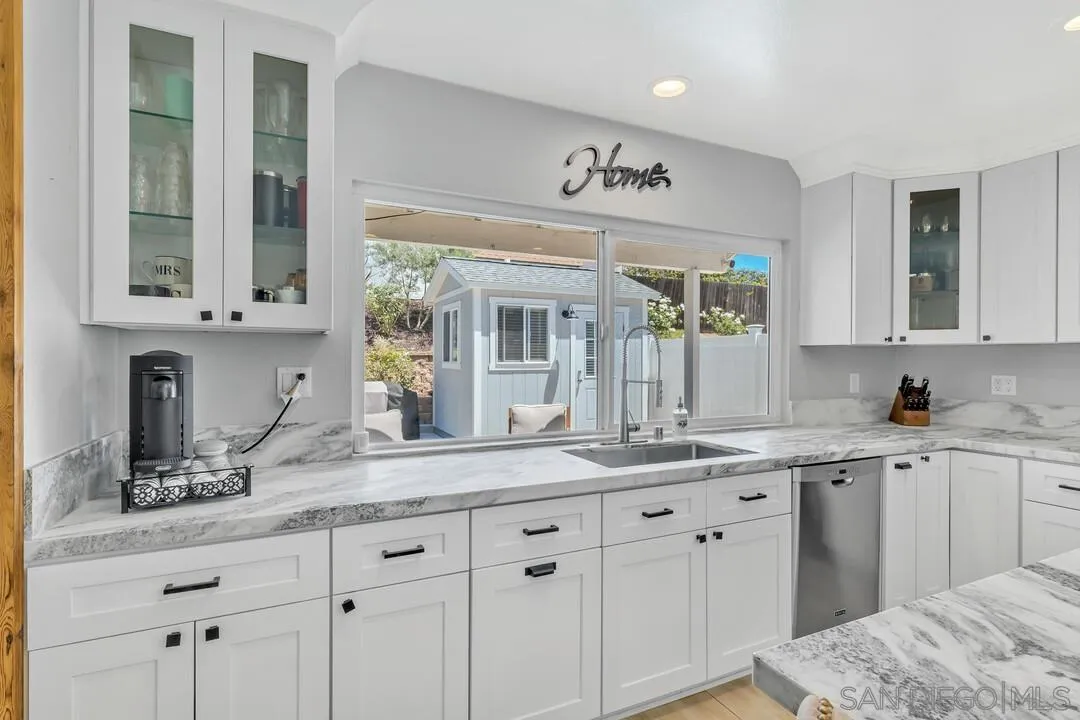 https://cdn.realtyfeed.com/cdn/127/250034663/fe885ffde322094e734f98382af96c7c.webp