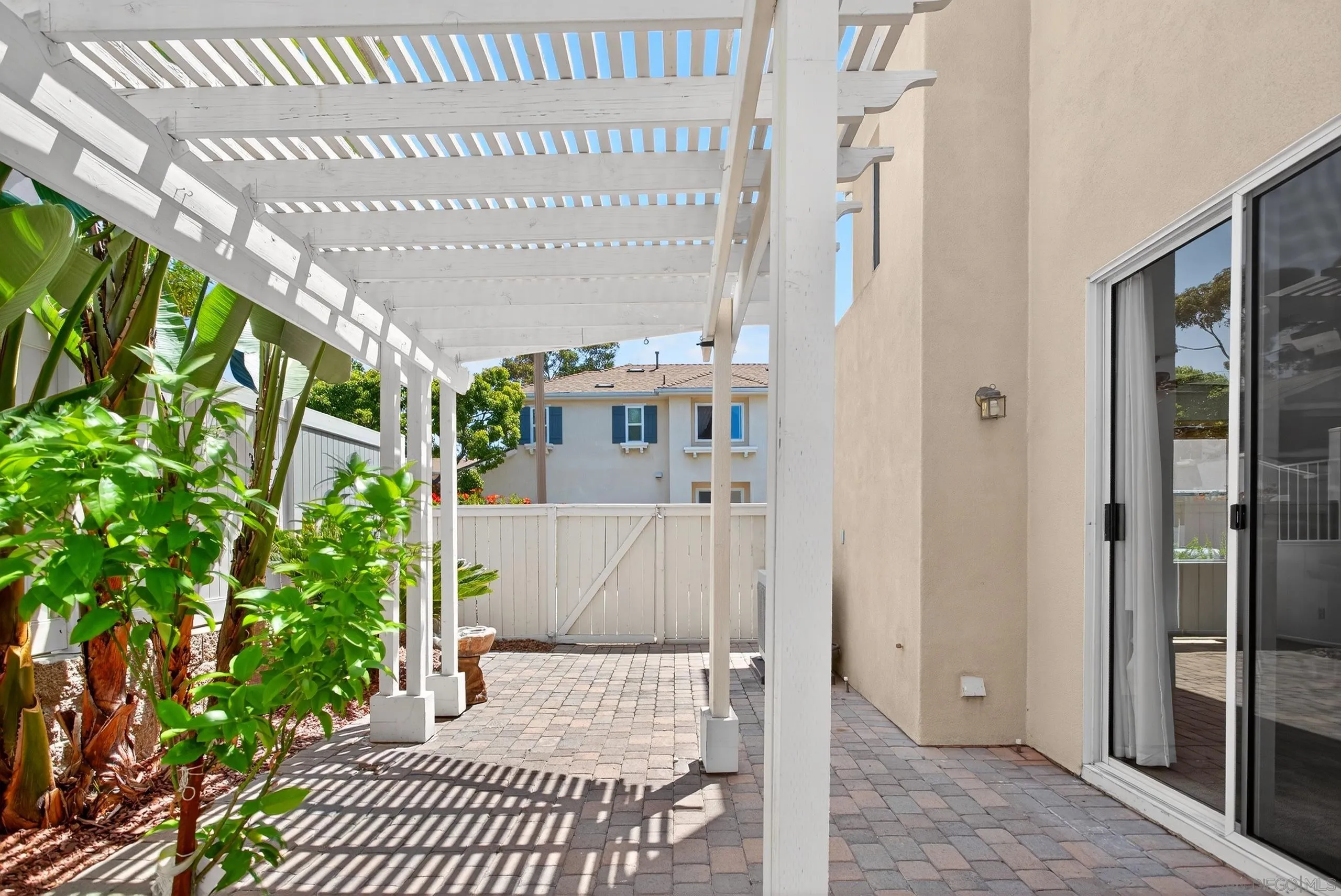 https://cdn.realtyfeed.com/cdn/127/250034666/3fcf6b9c453c3e089d12e5ee44ec14bf.webp