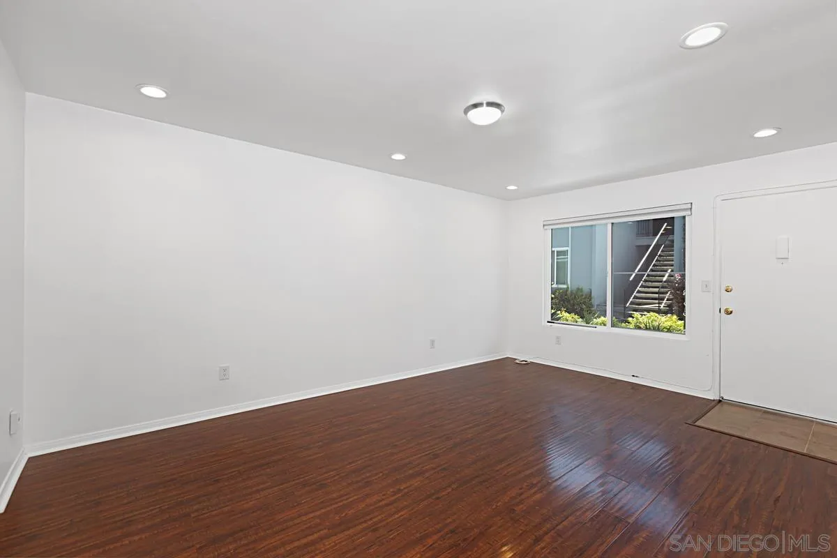 Photo #14: 250034669 Listing: Photo #14