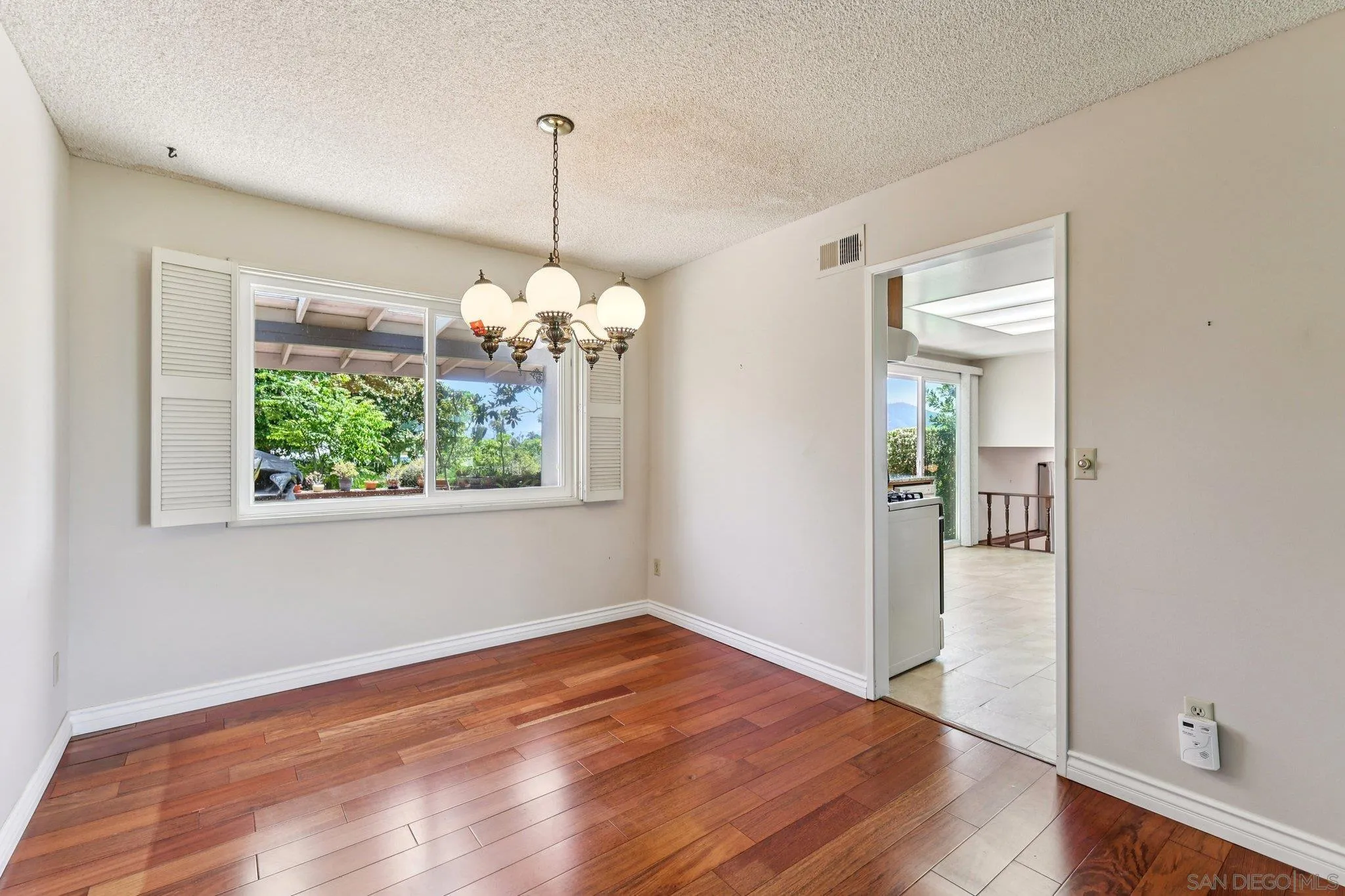 https://cdn.realtyfeed.com/cdn/127/250034671/61390bbfdddd236fa0ebd50b021b6d3b.webp