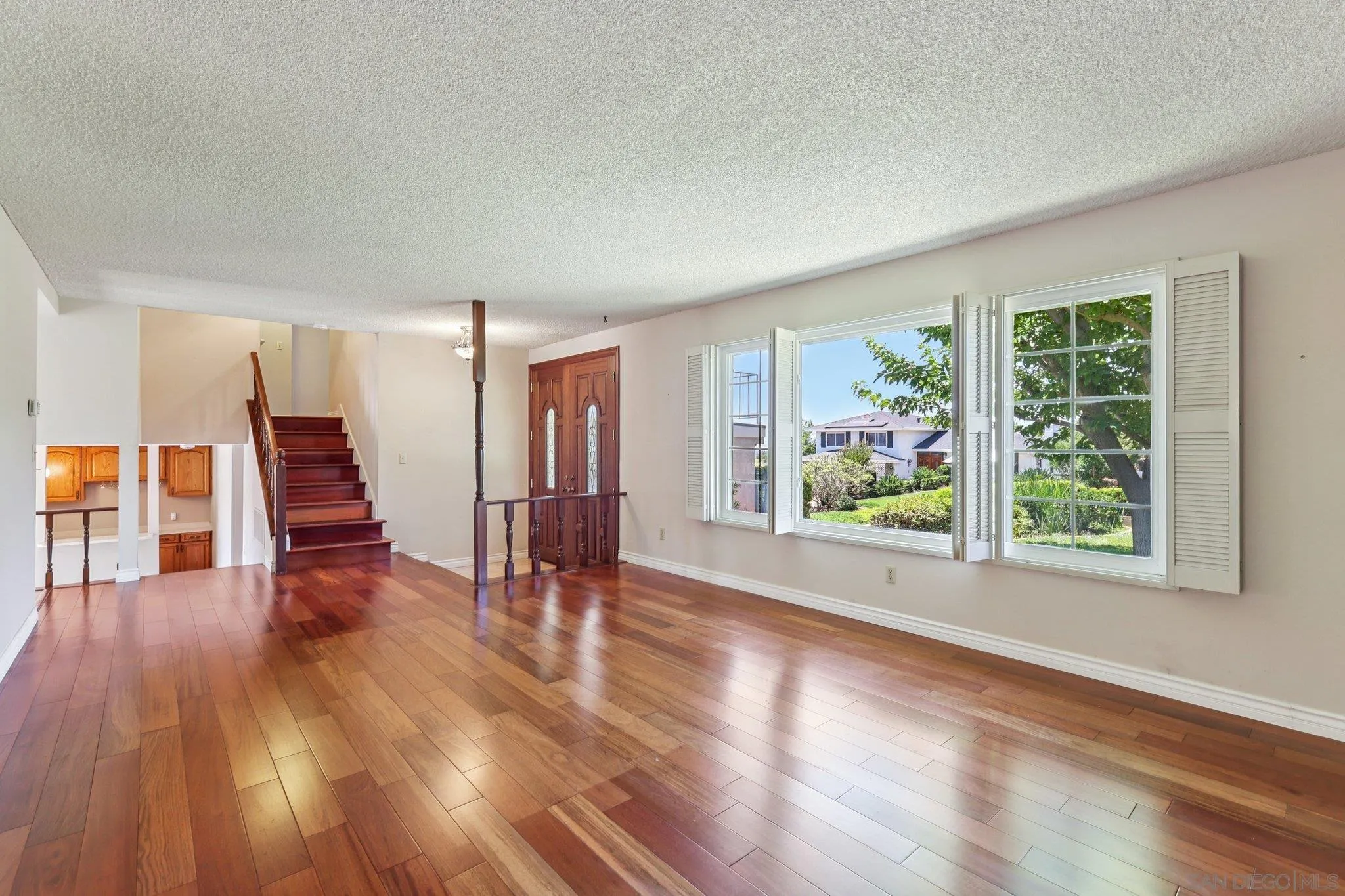 https://cdn.realtyfeed.com/cdn/127/250034671/6ae13901c3310dda29f6dea1c079b279.webp