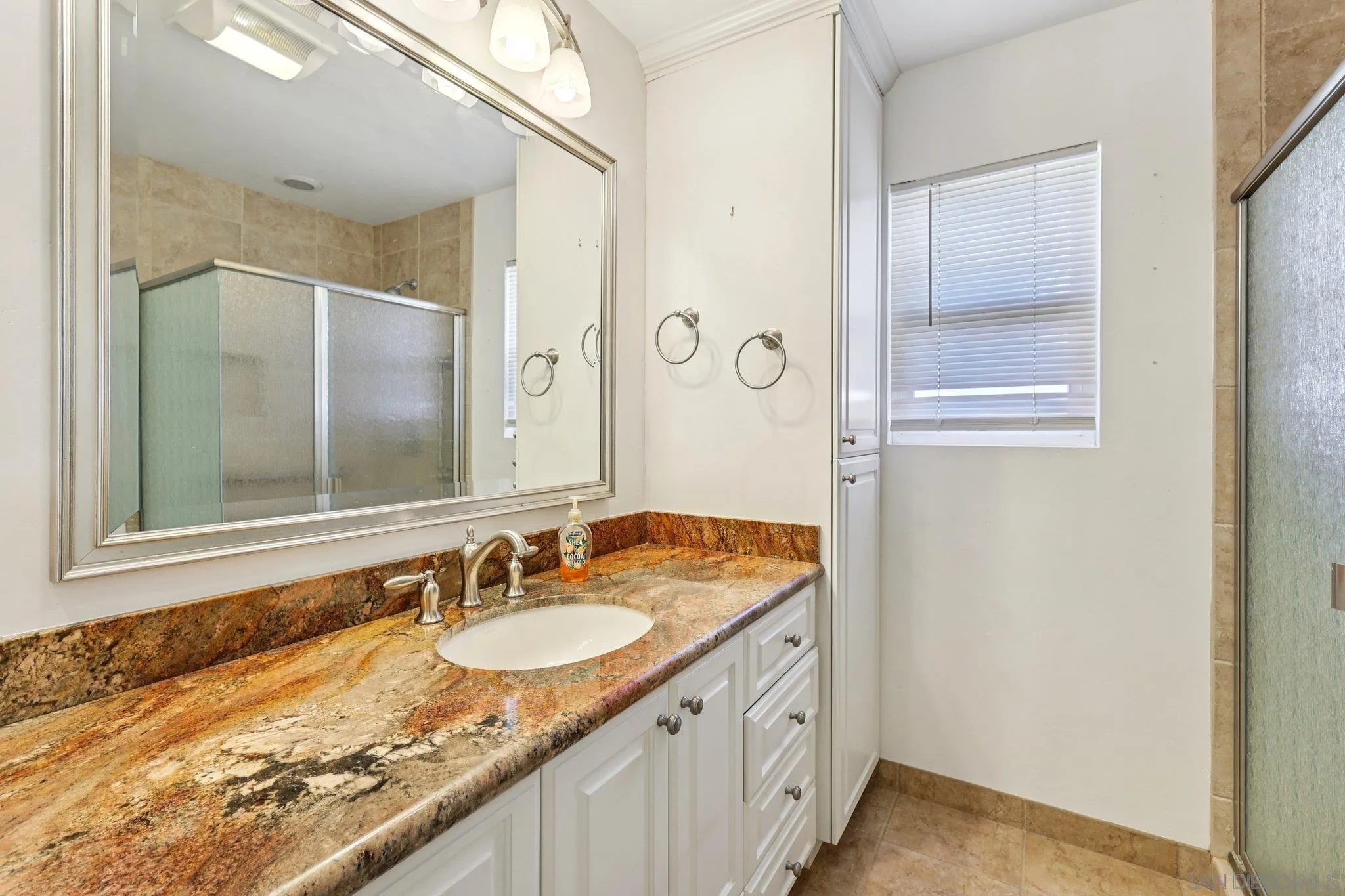 https://cdn.realtyfeed.com/cdn/127/250034671/7137bcaf57d092a1e44efad7ba9803d6.webp