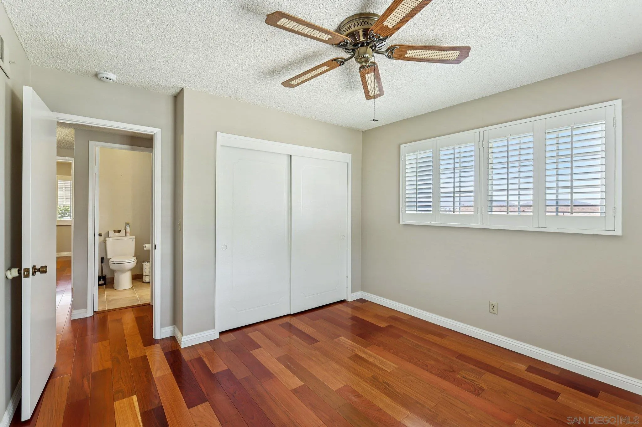 https://cdn.realtyfeed.com/cdn/127/250034671/cc304b90c4e3989bf45c7c4a195cca64.webp