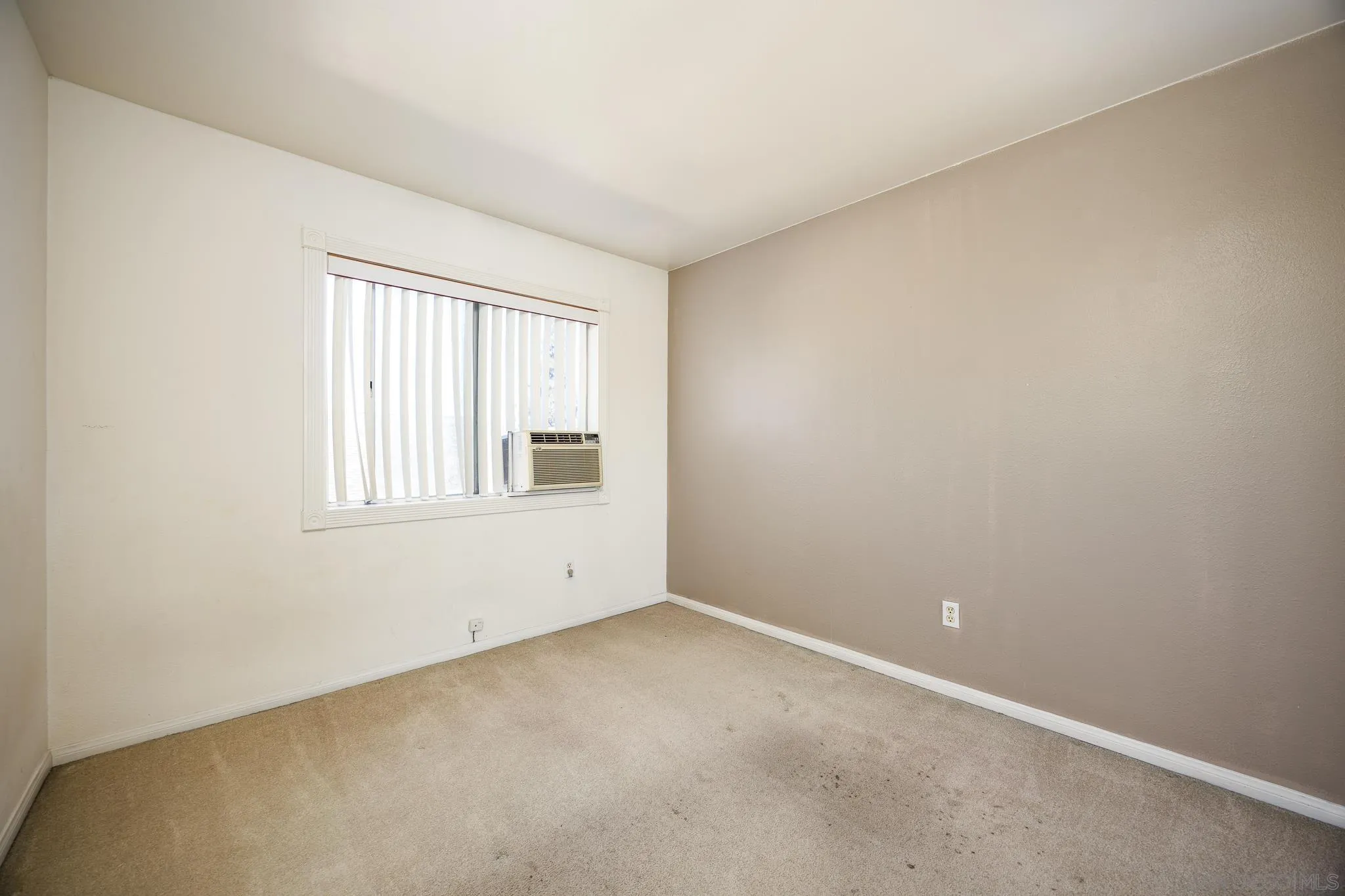 Photo #27: 250034690 Listing: Photo #27