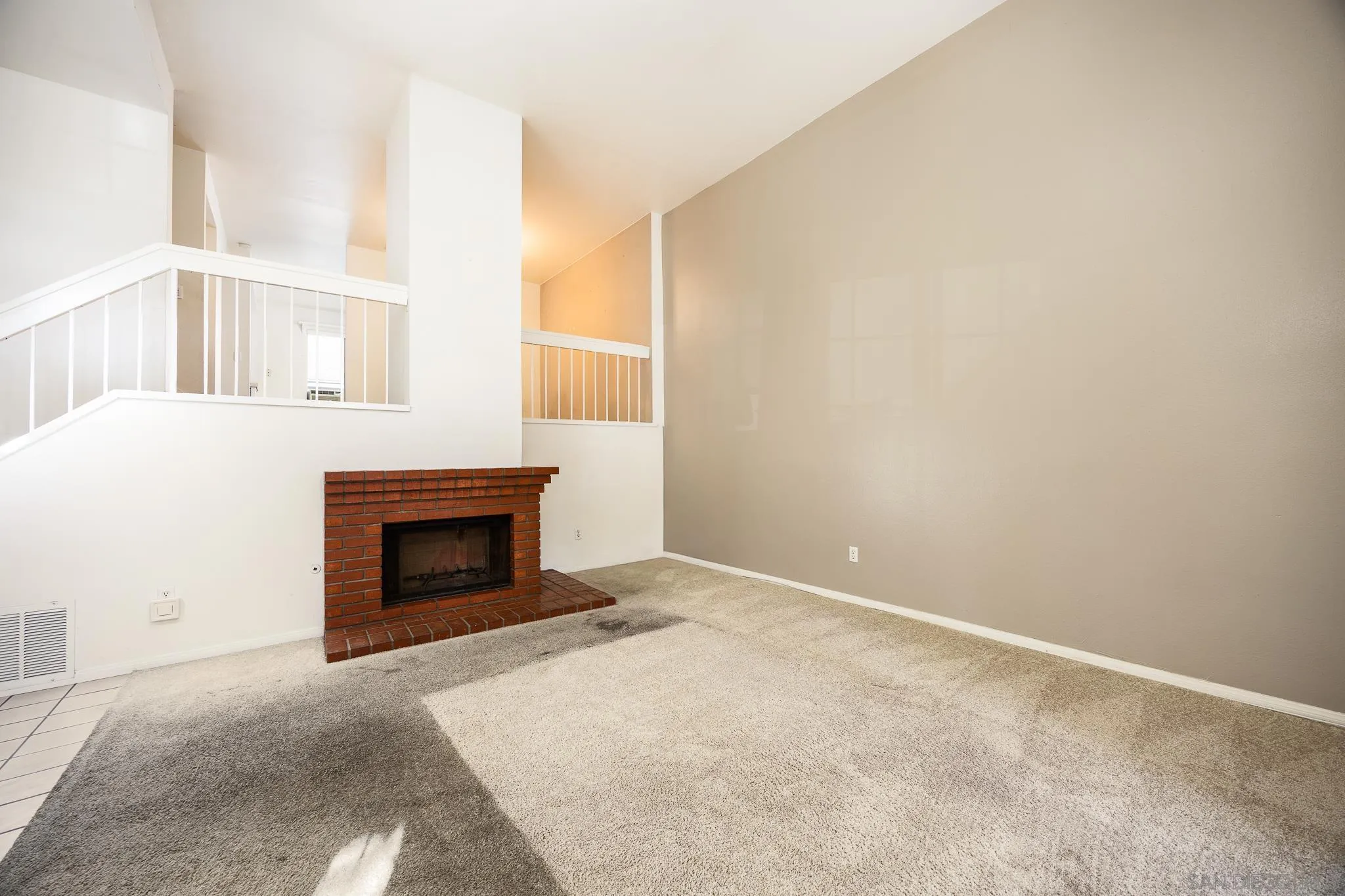 Photo #5: 250034690 Listing 