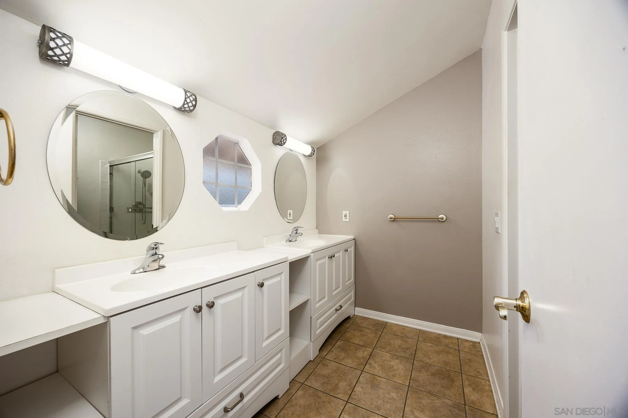 Photo #23: 250034690 Listing: Photo #23