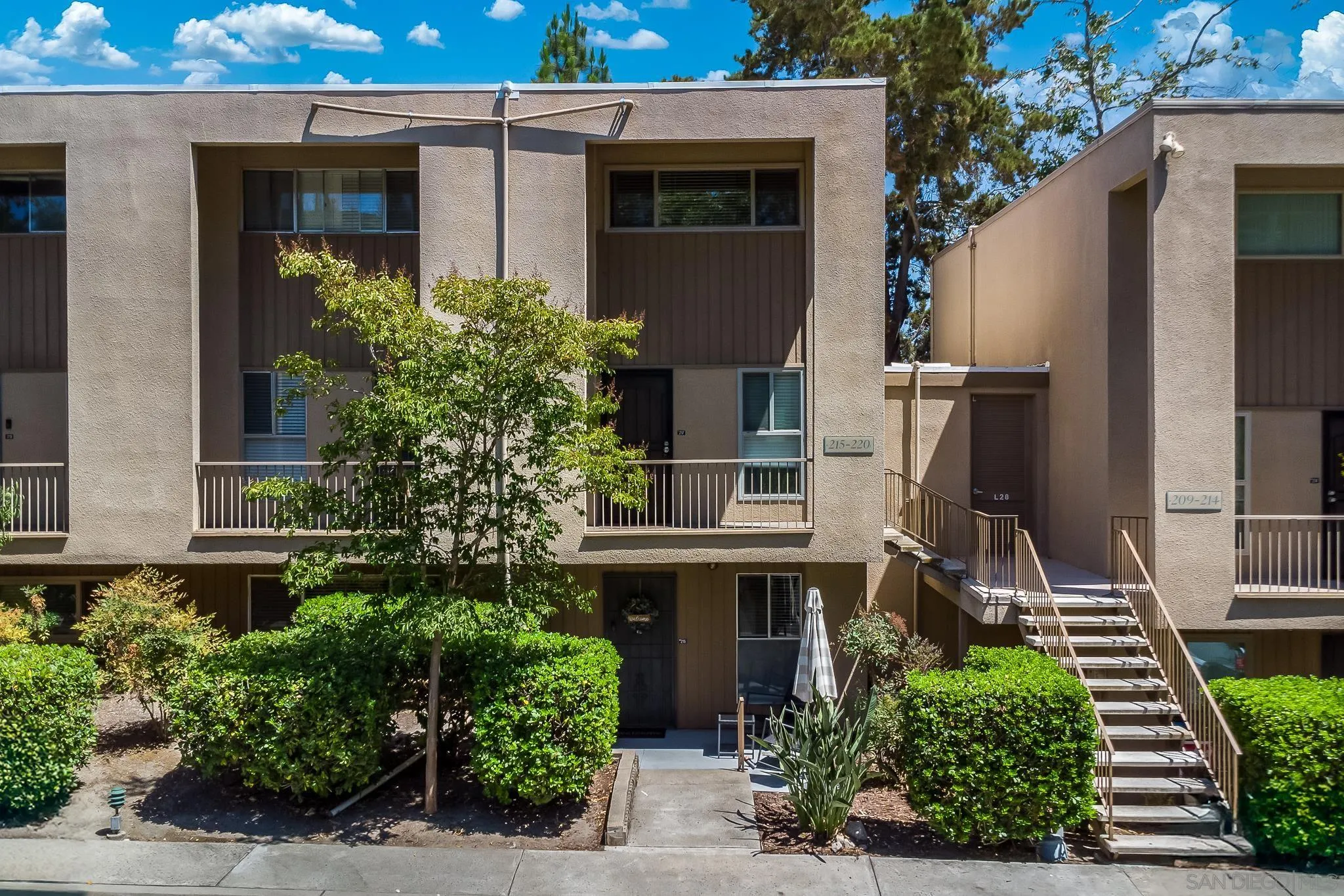 https://cdn.realtyfeed.com/cdn/127/250034692/2423b8cd12980bb37641f708c3322a0c.webp