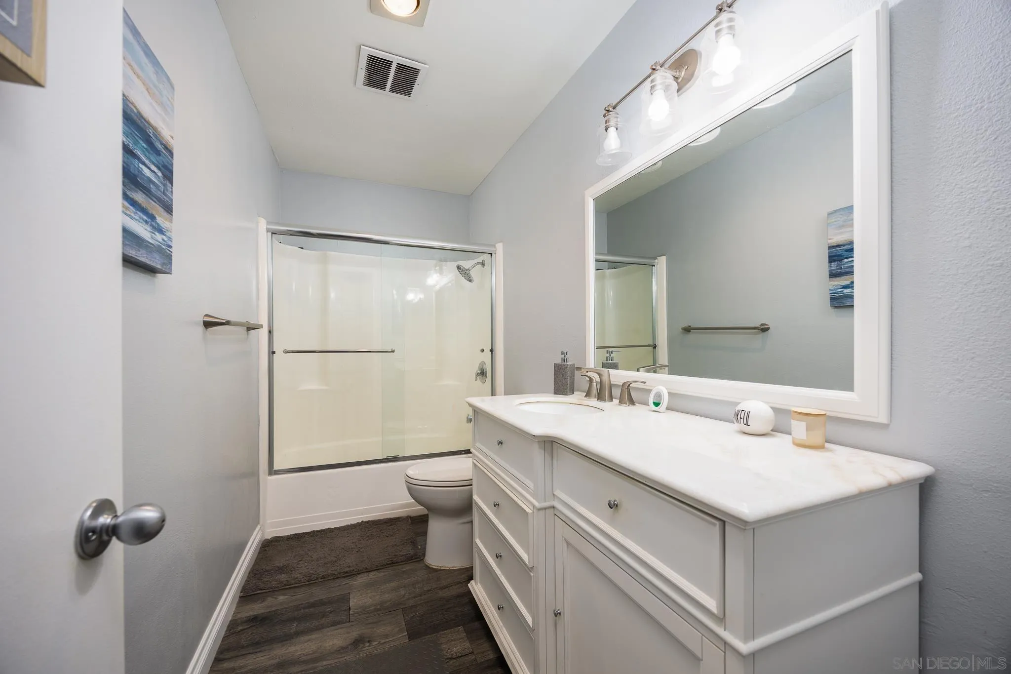 https://cdn.realtyfeed.com/cdn/127/250034692/36c93723adb603f0c928fcadec594bbd.webp