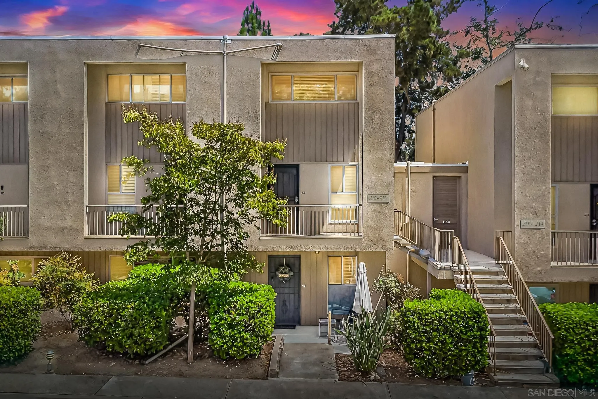 https://cdn.realtyfeed.com/cdn/127/250034692/98f43f129d4e48654622982f4ca1c261.webp