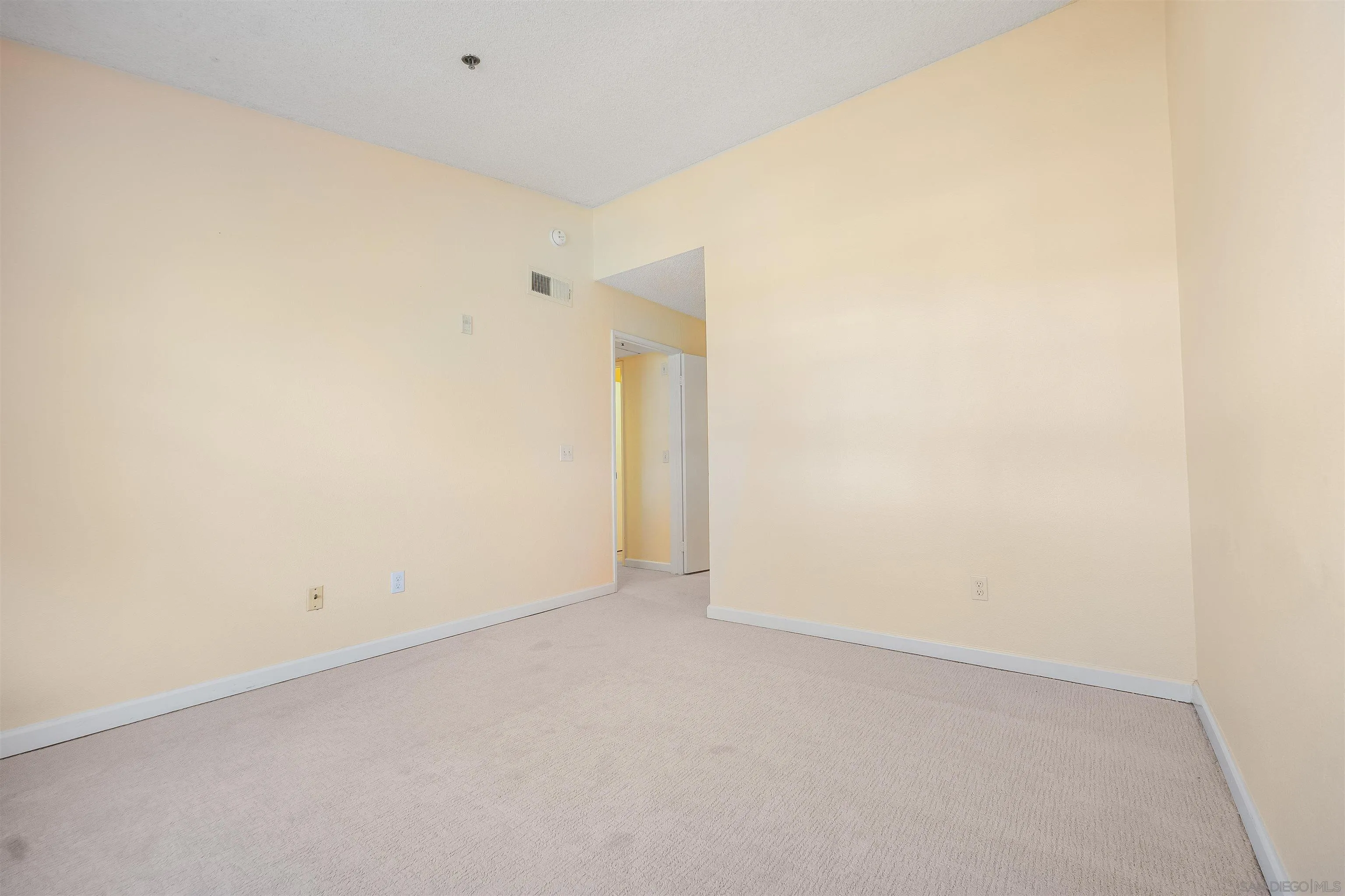 Photo #20: 250034702 Listing: Photo #20