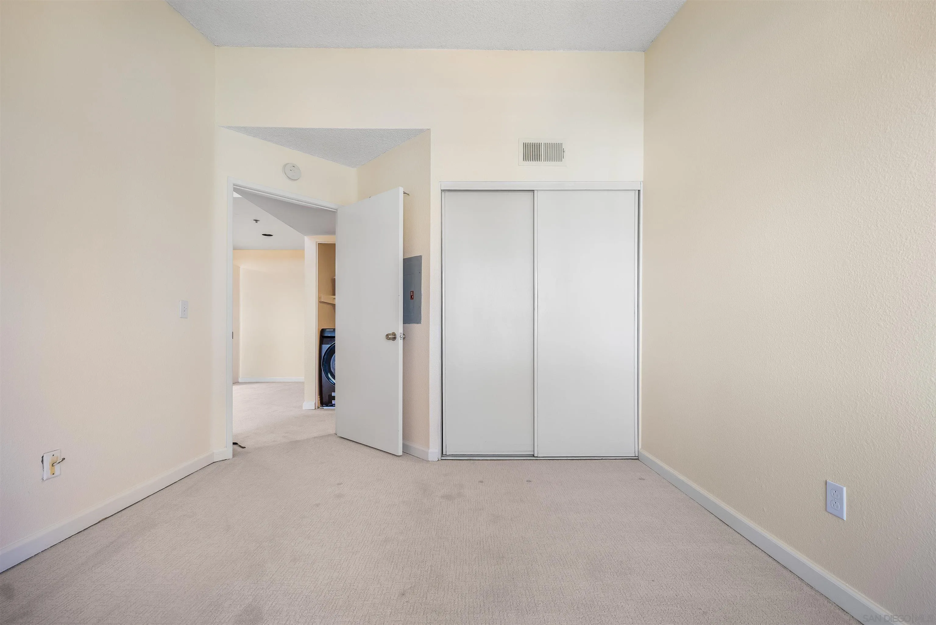 Photo #31: 250034702 Listing: Photo #31