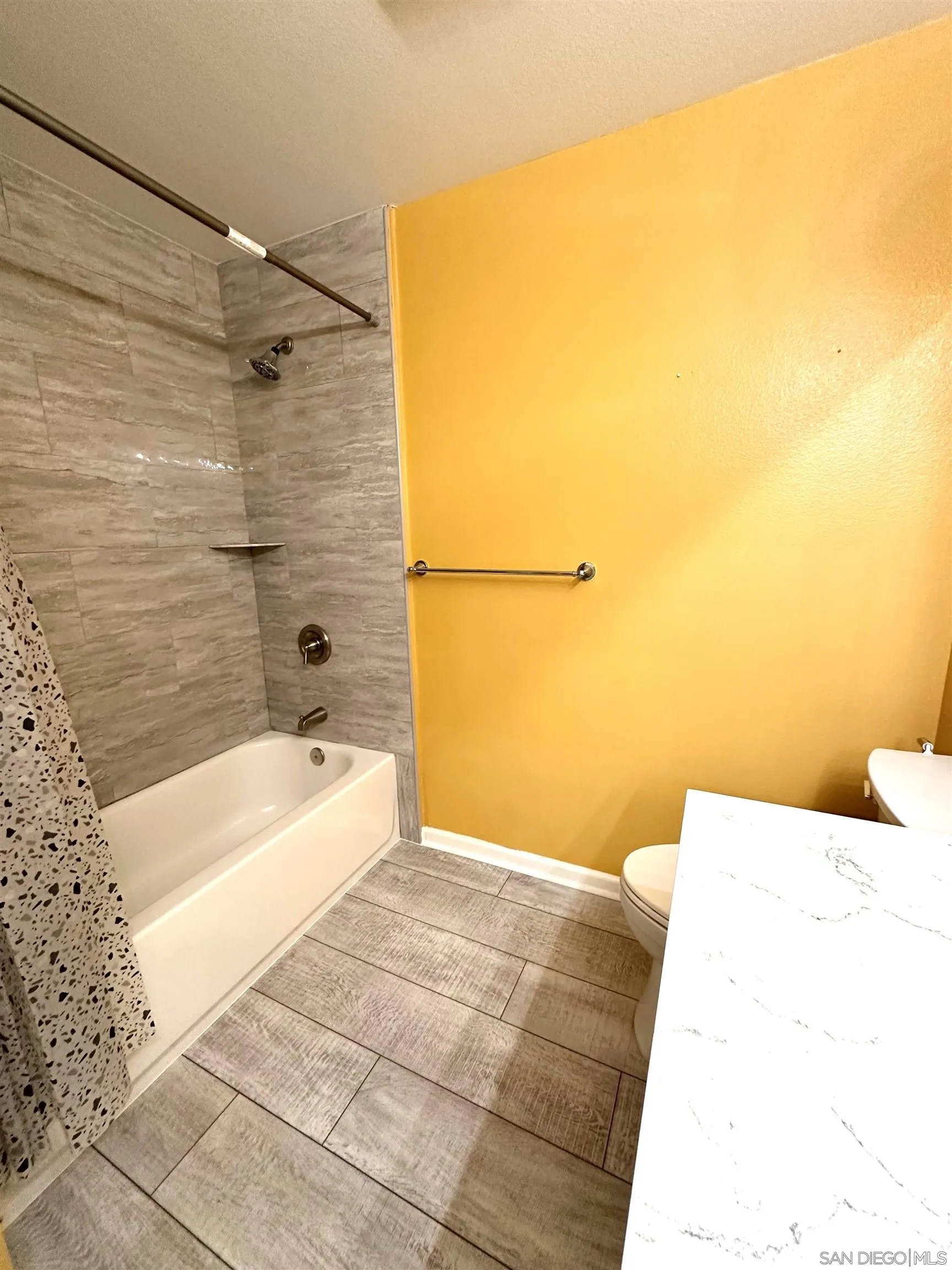 Photo #25: 250034702 Listing: Photo #25