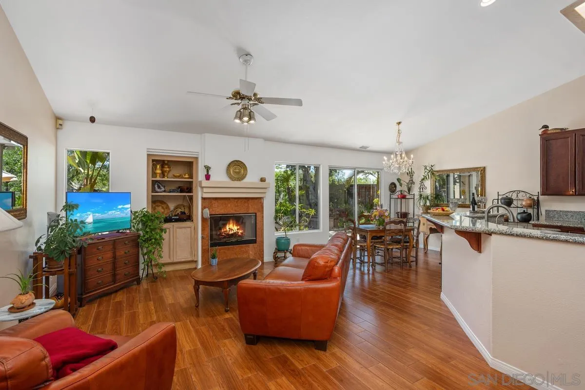 https://cdn.realtyfeed.com/cdn/127/250034720/c2b44ffa8c41f4db9b43ba94d101f4c8.webp