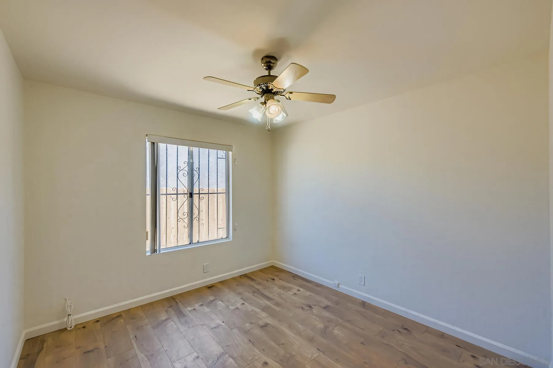 https://cdn.realtyfeed.com/cdn/127/250034726/16bf8bd73a82576bb40394fbbab3c435.webp