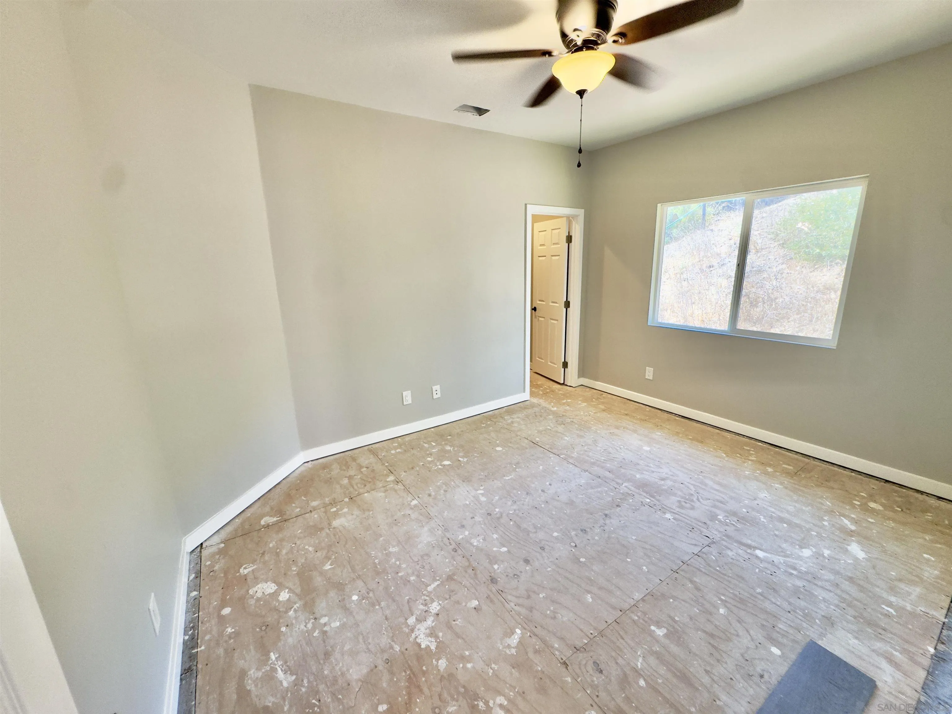https://cdn.realtyfeed.com/cdn/127/250034752/109b8608d5c5165251bb381bc9d1b488.webp