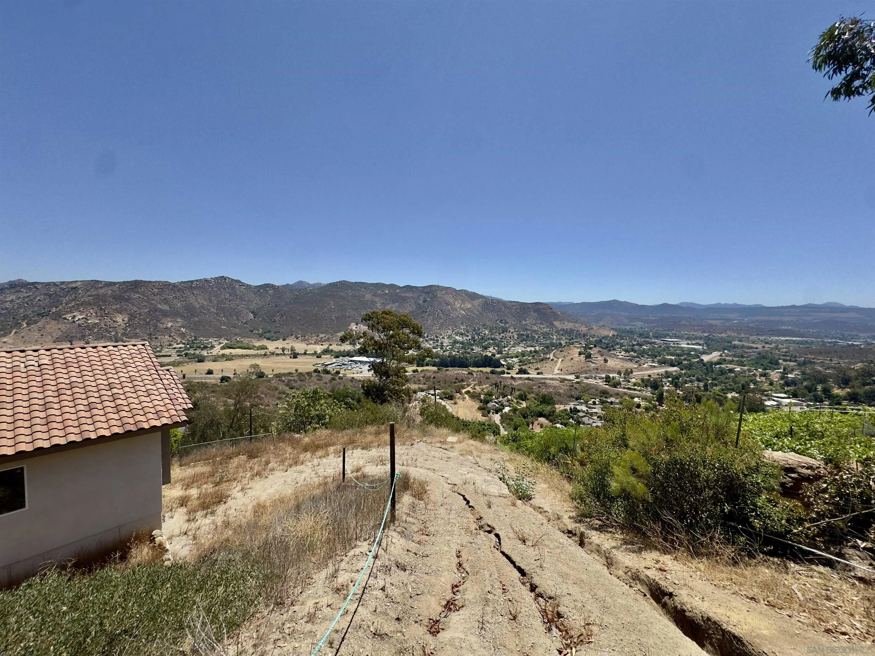https://cdn.realtyfeed.com/cdn/127/250034752/5953319892723ddffccb7ab43aafae8b.webp