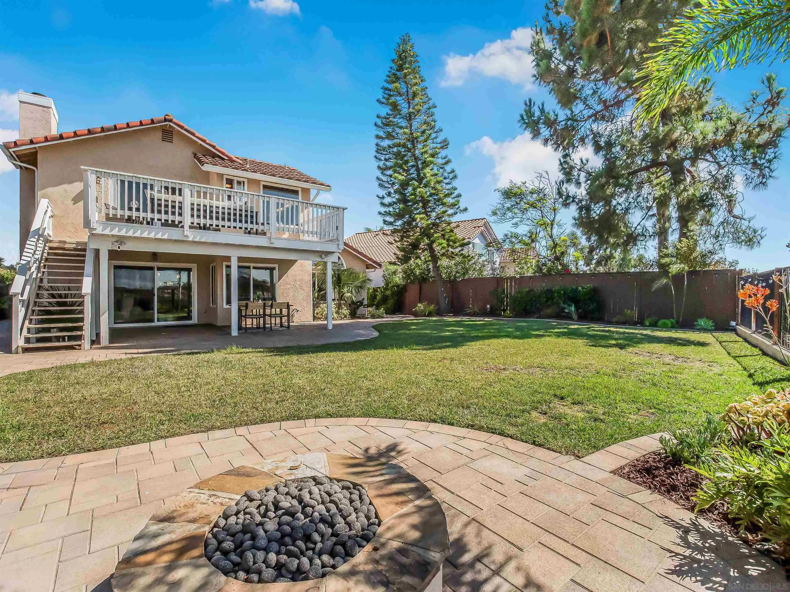 https://cdn.realtyfeed.com/cdn/127/250034759/d1dbbeb1543e8b8fc071ef1411daf25c.webp