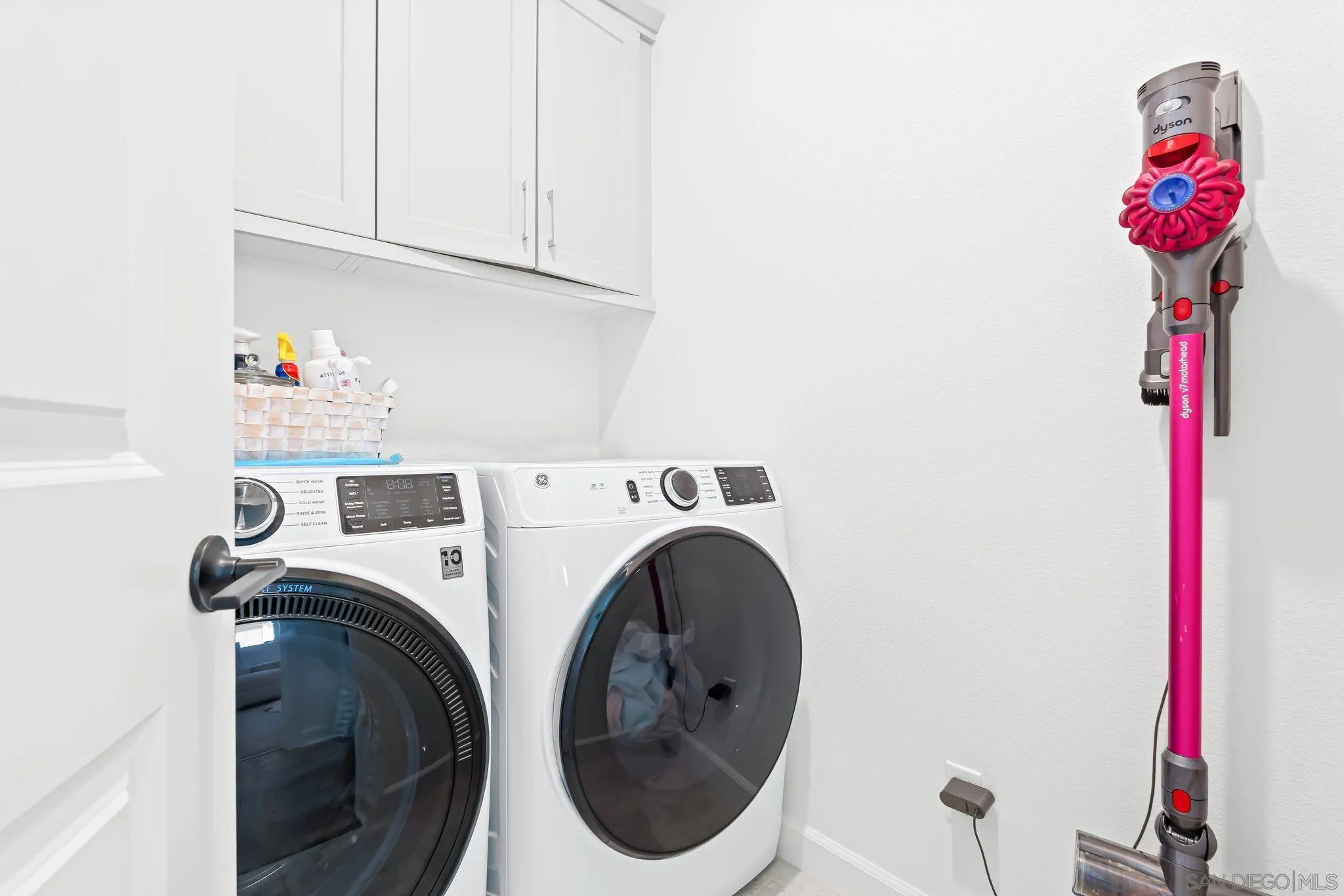 https://cdn.realtyfeed.com/cdn/127/250034766/068b3382d269b473f0e3fc2c387d56f3.webp