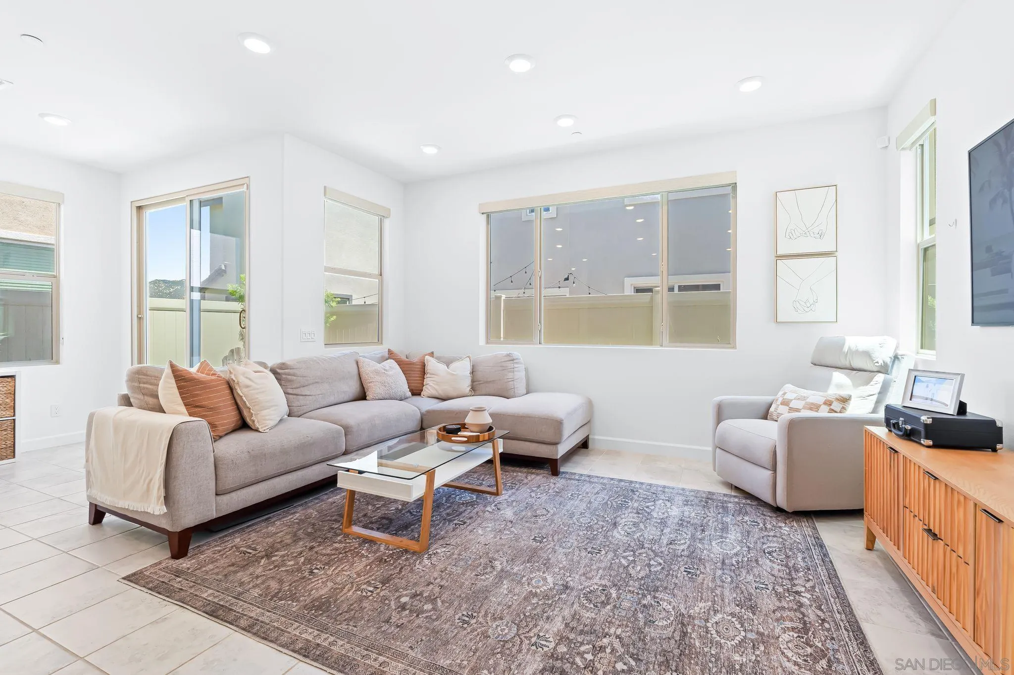 https://cdn.realtyfeed.com/cdn/127/250034766/6a9dd47c0124edd3001790e4265c5d73.webp