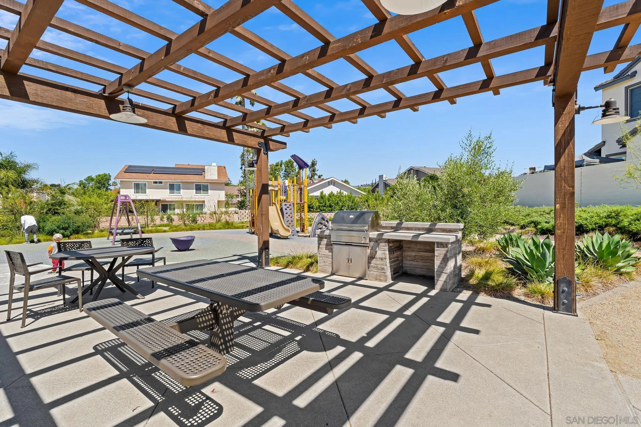 https://cdn.realtyfeed.com/cdn/127/250034766/6ca73853ad2ea628f3c0f6371122fb0c.webp
