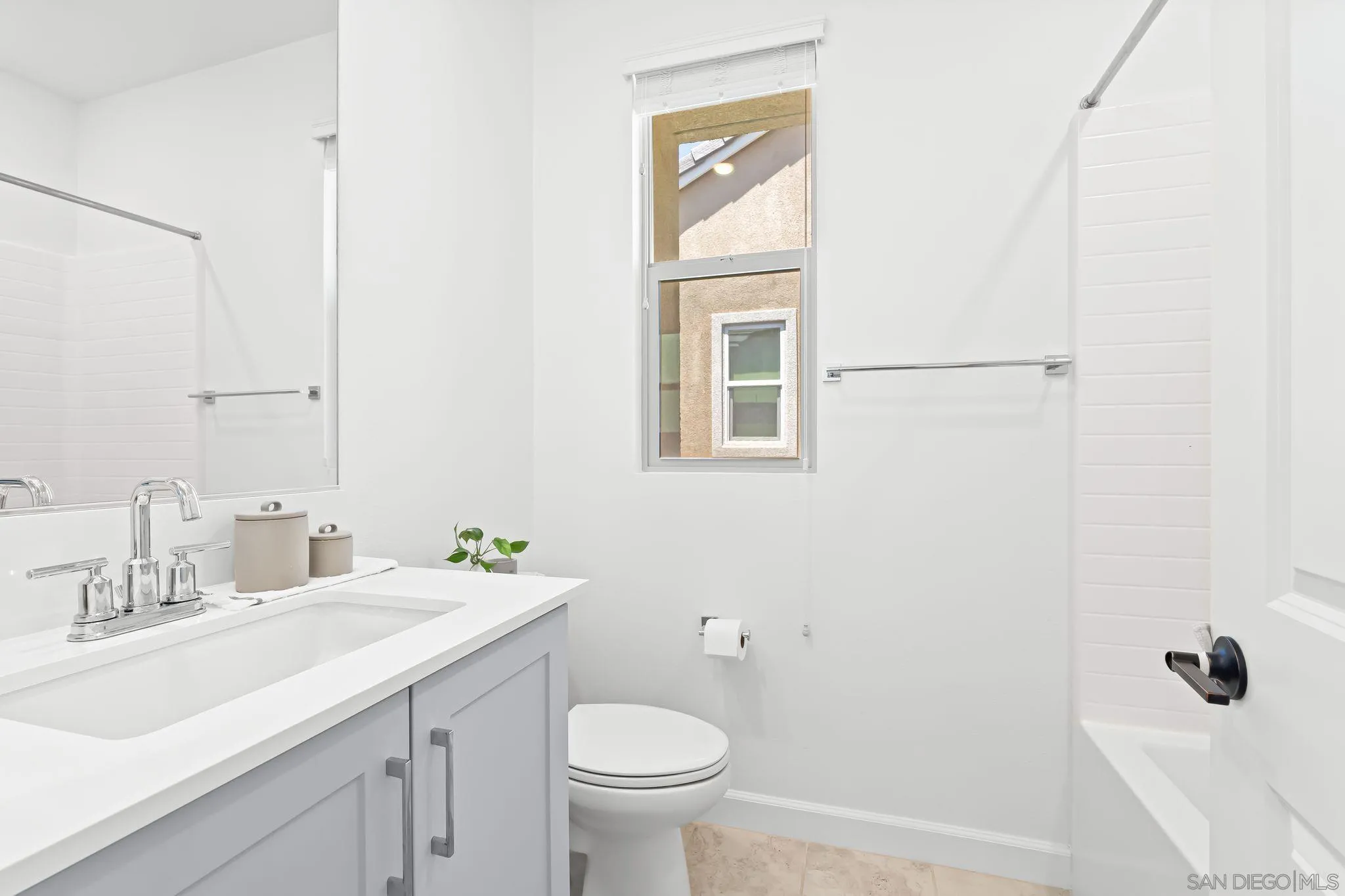 https://cdn.realtyfeed.com/cdn/127/250034766/89d0a85156f1f52c91850fcd0b6fac2b.webp