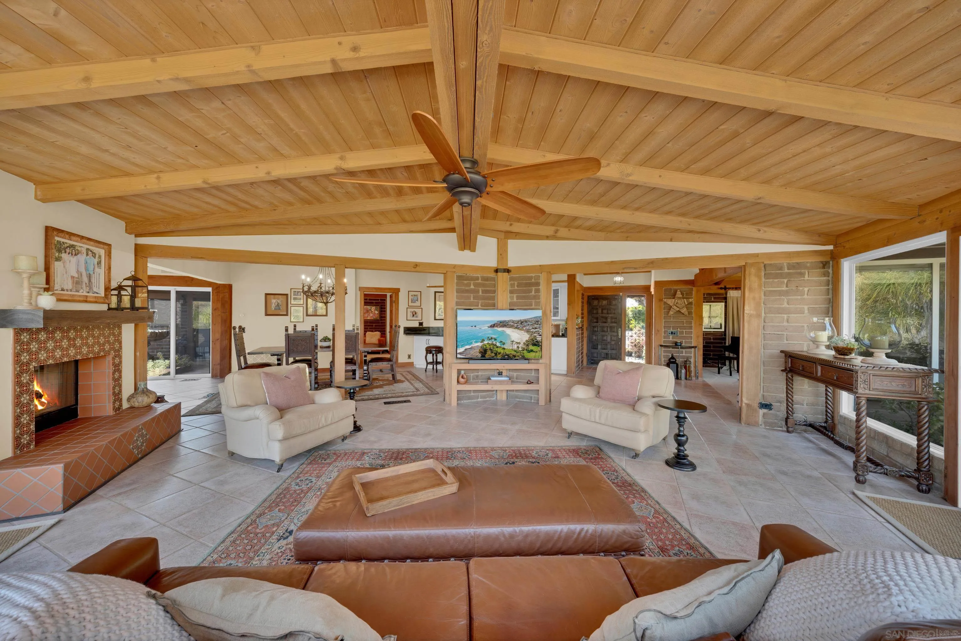 https://cdn.realtyfeed.com/cdn/127/250034770/2f94984b27d104c924a22aacbe9f650e.webp