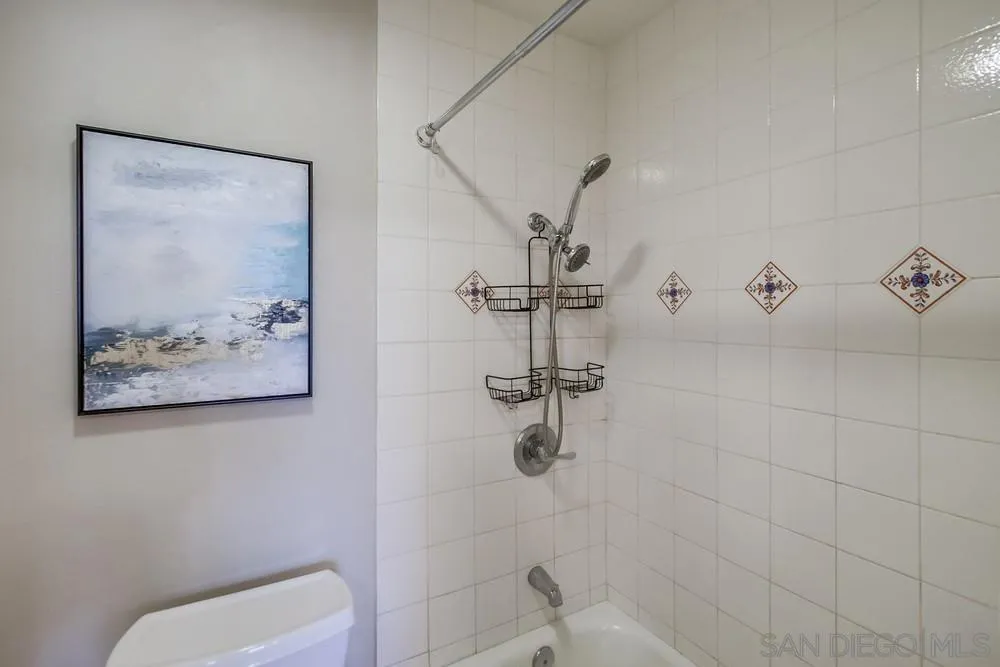 Photo #22: 250034781 Listing: Photo #22