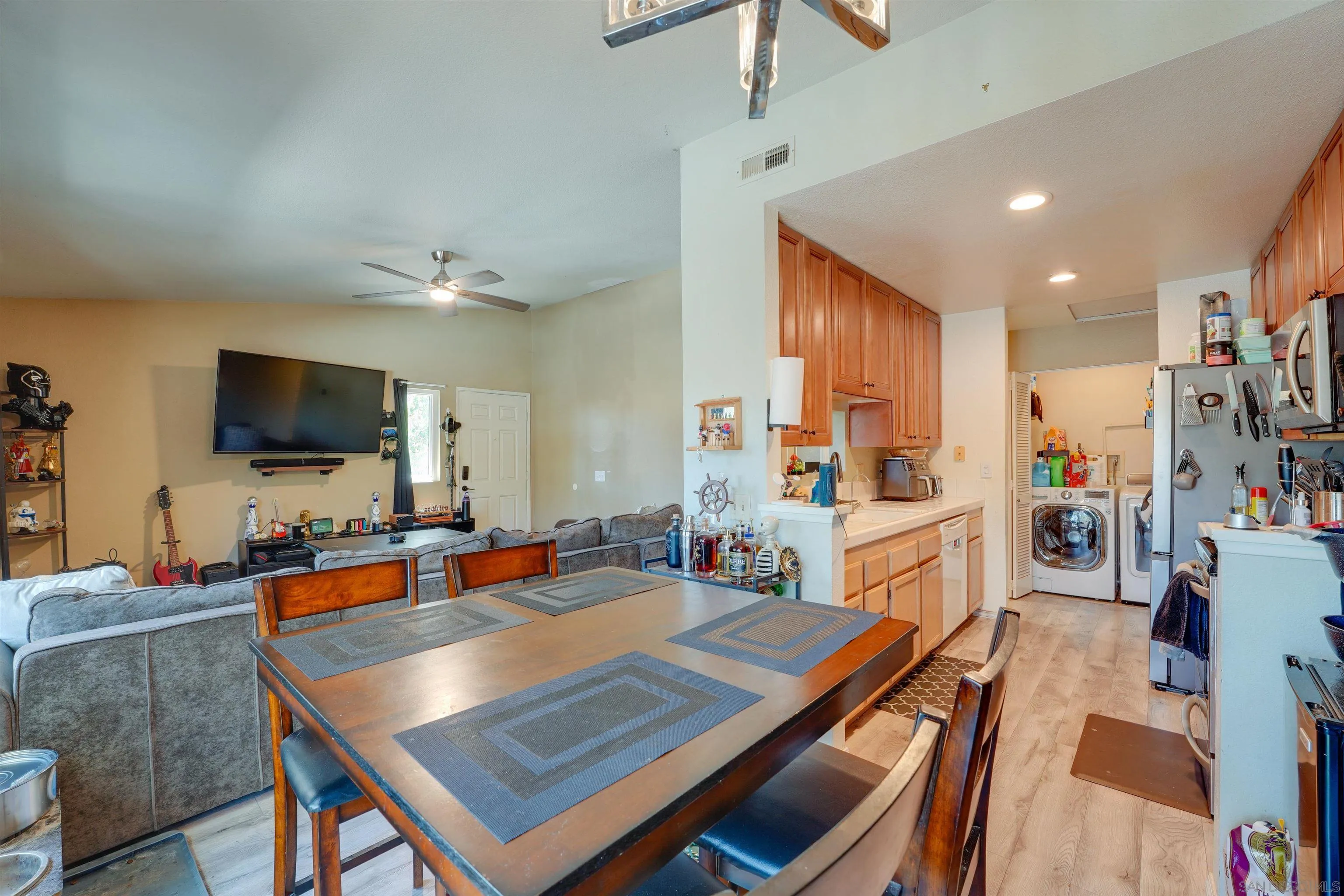 Photo #8: 250034789 Listing: Photo #8