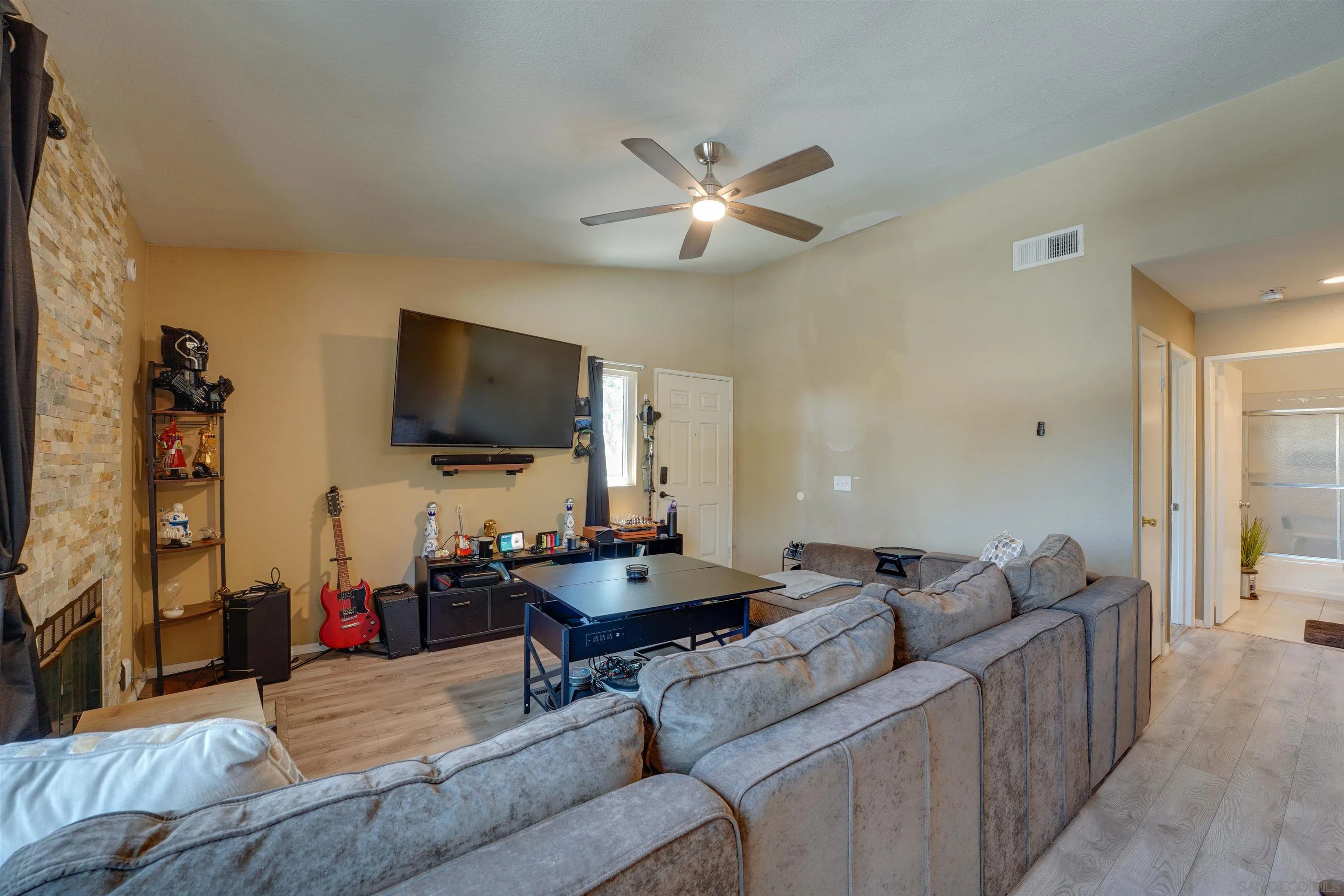 Photo #5: 250034789 Listing 