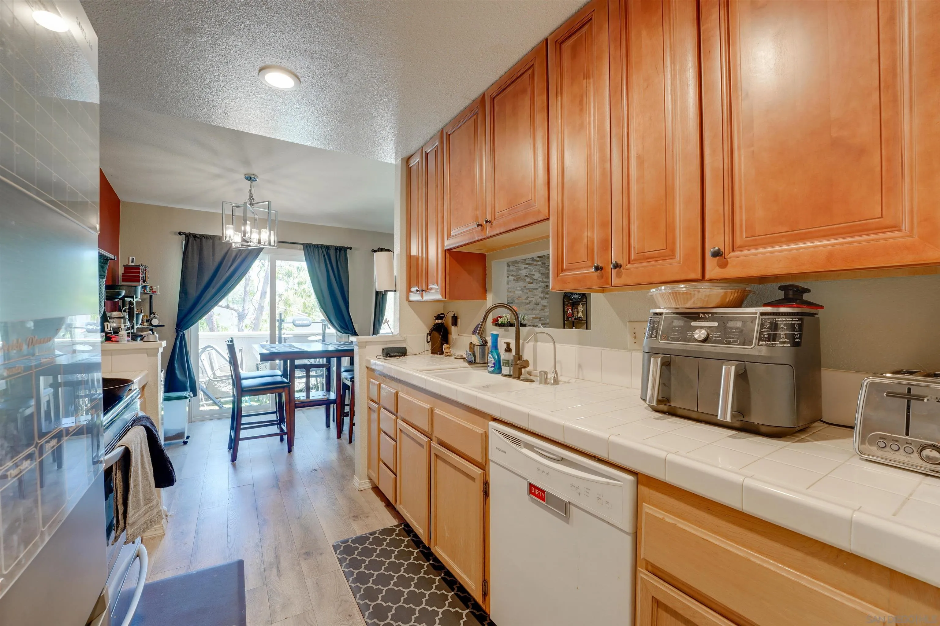 Photo #14: 250034789 Listing: Photo #14