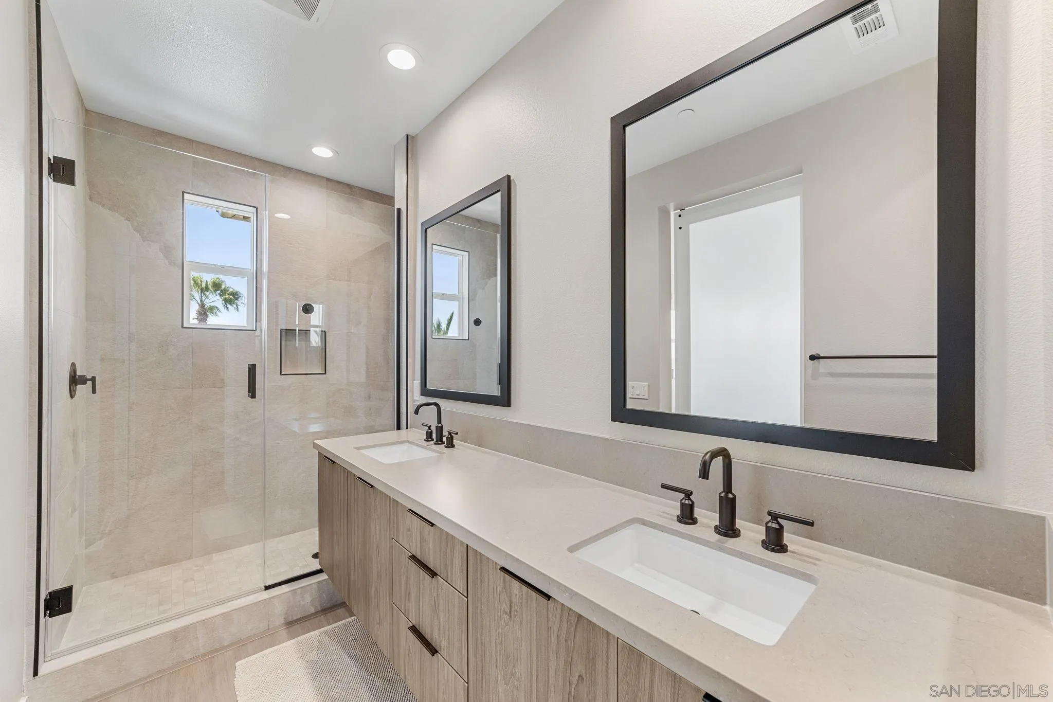 Photo #14: 250034795 Listing: Photo #14