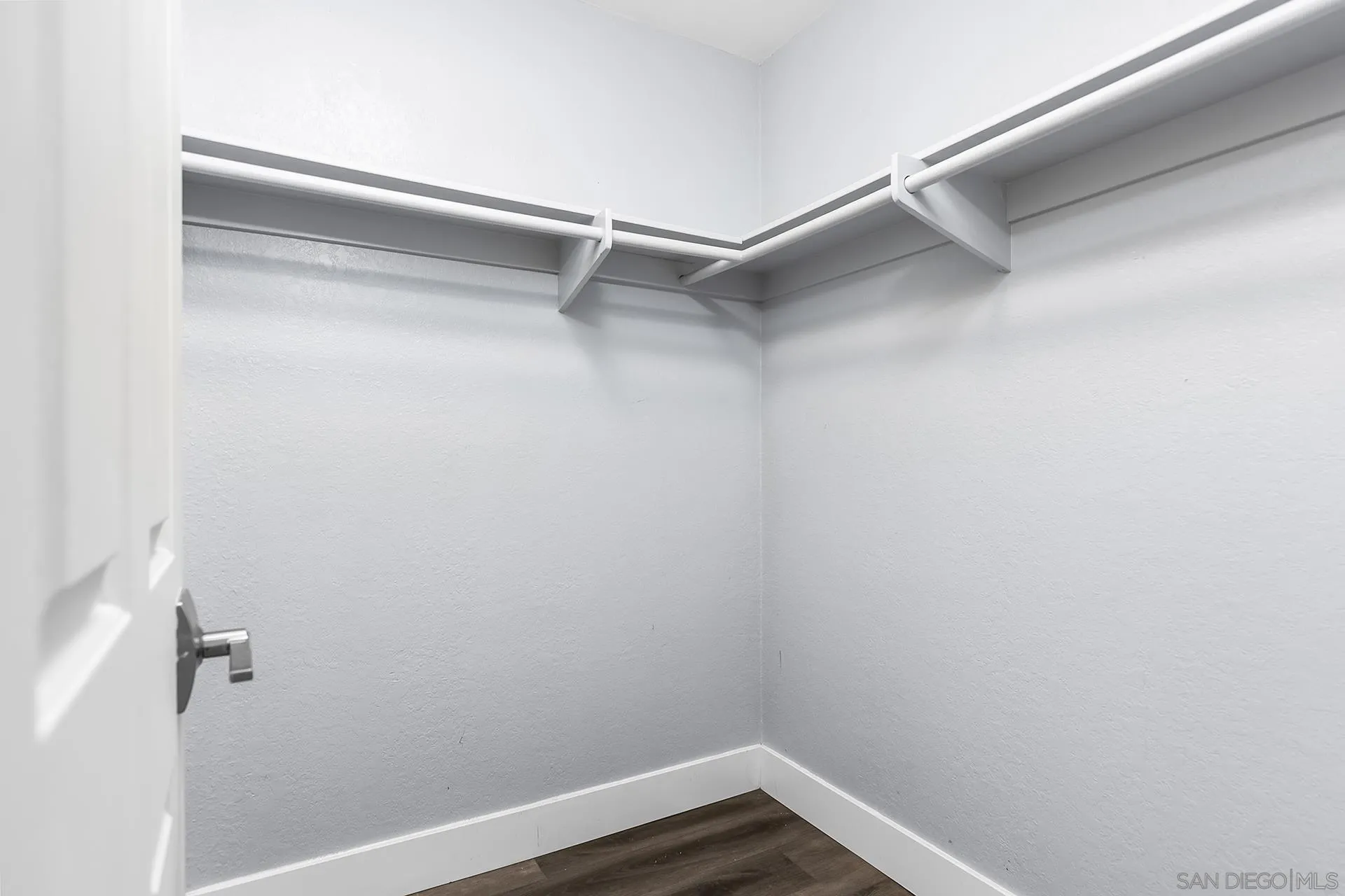 Photo #11: 250034813 Listing: Photo #11