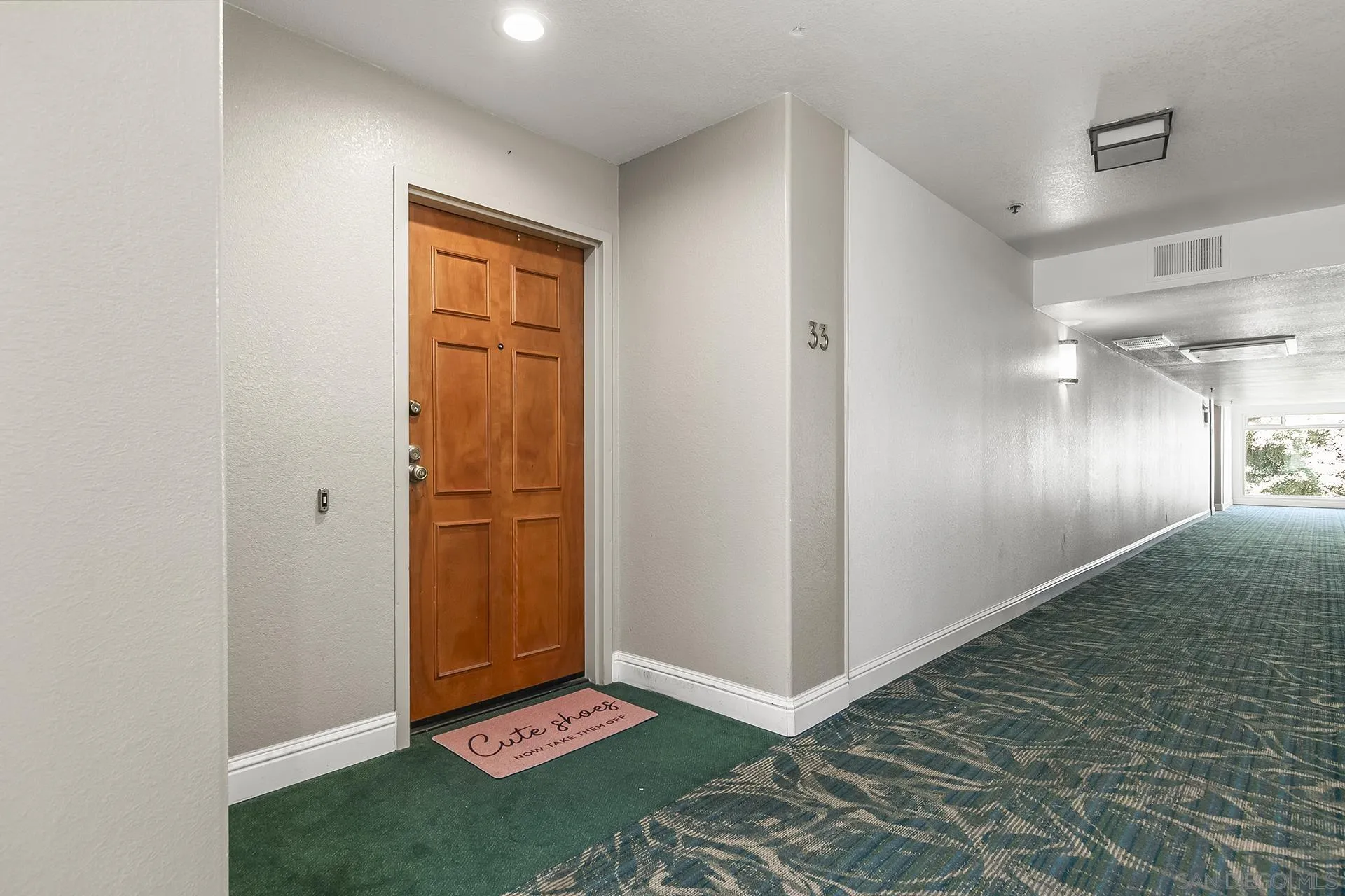 Photo #3: 250034813 Listing 