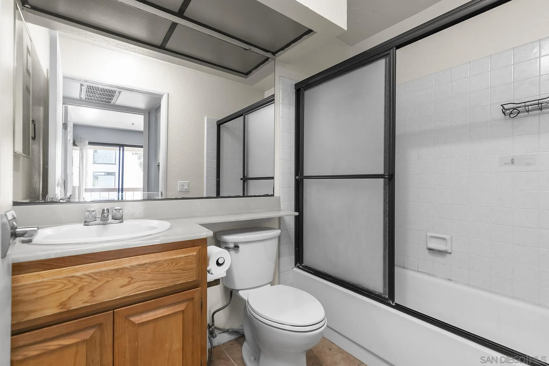 Photo #14: 250034813 Listing: Photo #14
