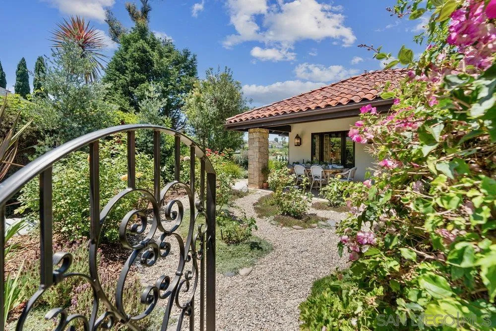 https://cdn.realtyfeed.com/cdn/127/250034814/1c0df66a87e6b105321faba1d8aed9ff.webp