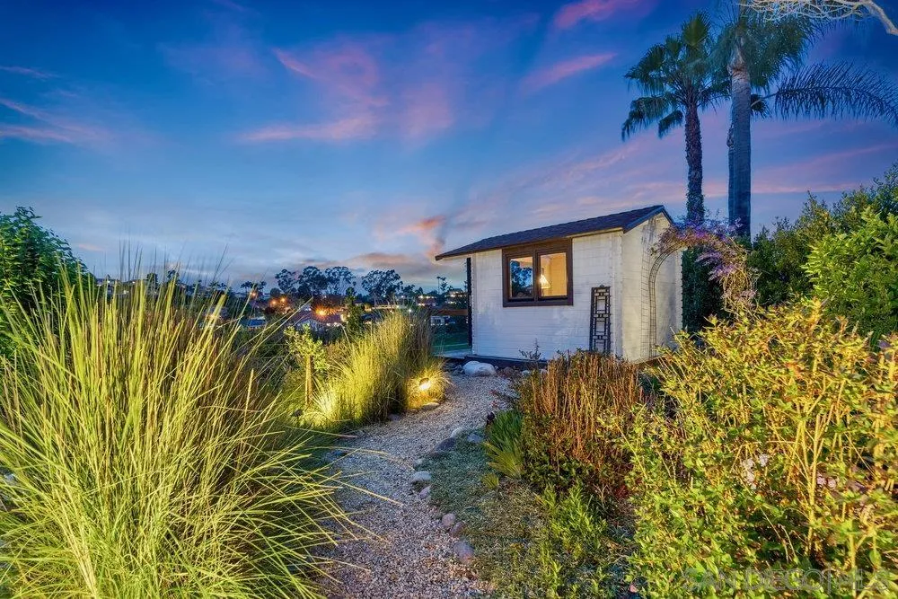 https://cdn.realtyfeed.com/cdn/127/250034814/dfa2d360714a09b868bbc35e14b97ba9.webp