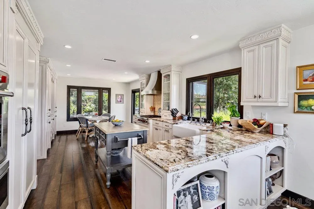 https://cdn.realtyfeed.com/cdn/127/250034814/fd7d8d7bb6cded4030dc01a3ab455d89.webp
