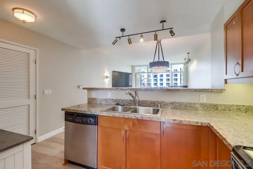 Photo #4: 250034815 Listing 